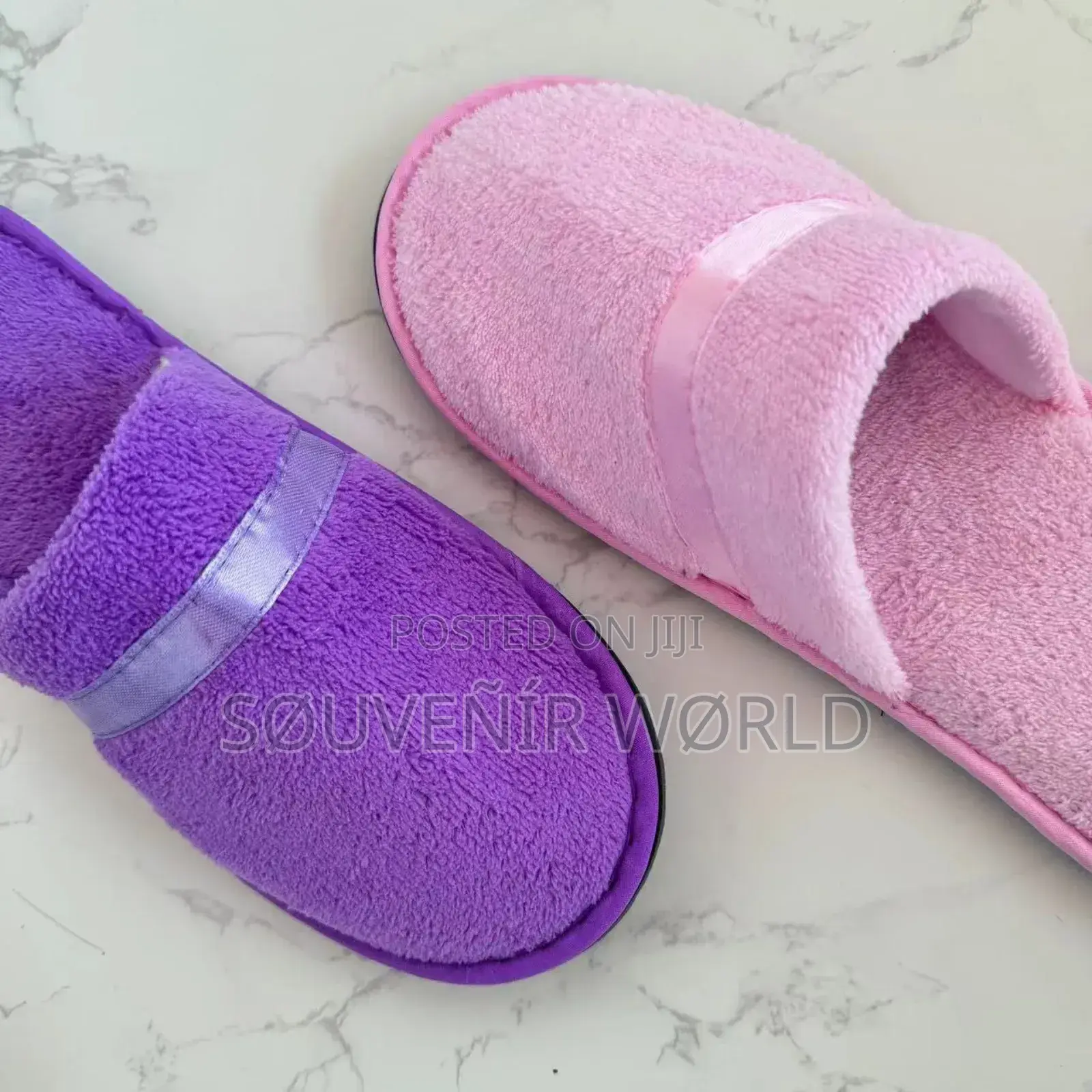 Indoor Slippers With Ribbon