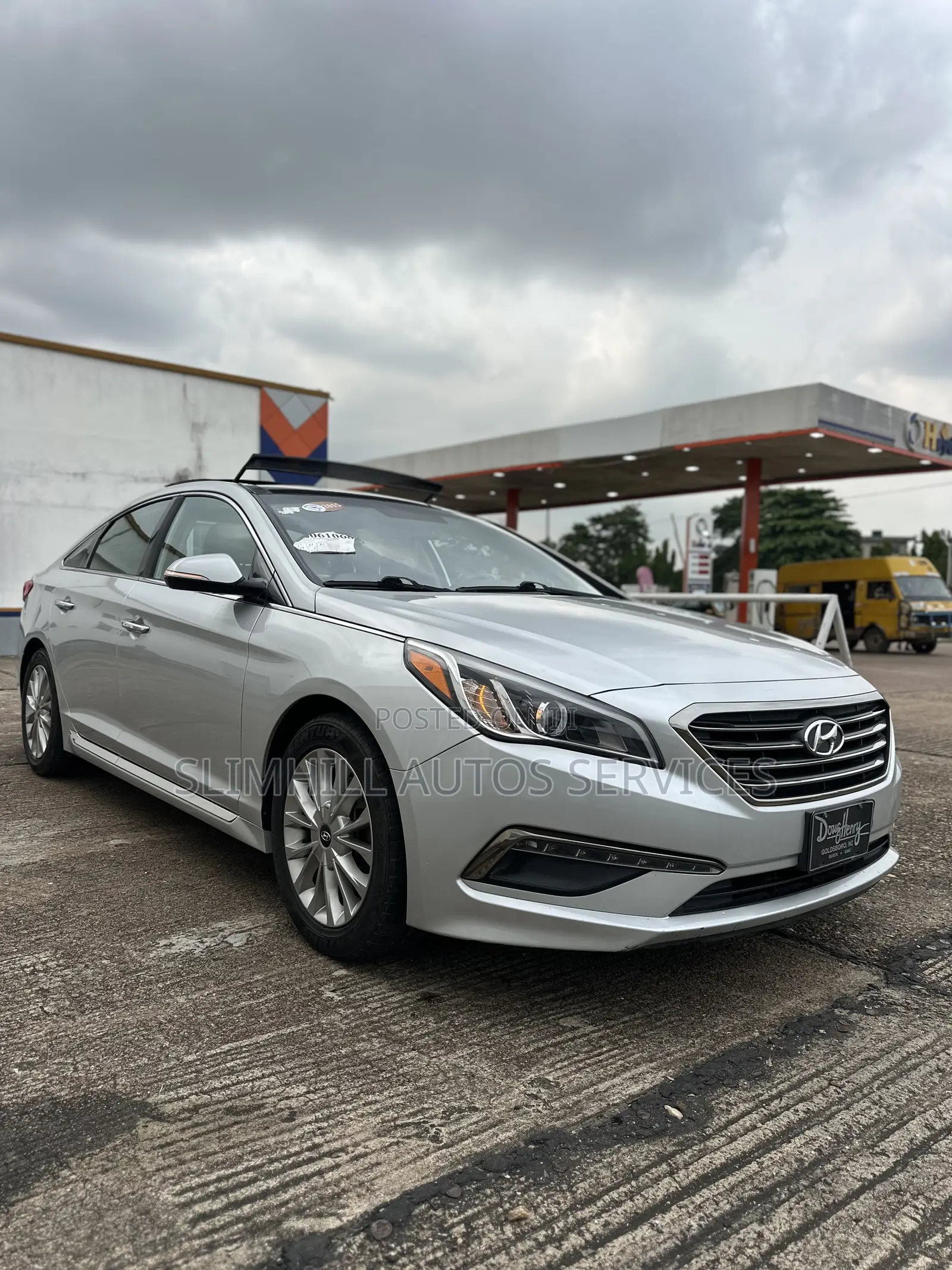 Hyundai Sonata Limited 4dr Sedan (2.4L 4cyl 6A) 2015 Silver