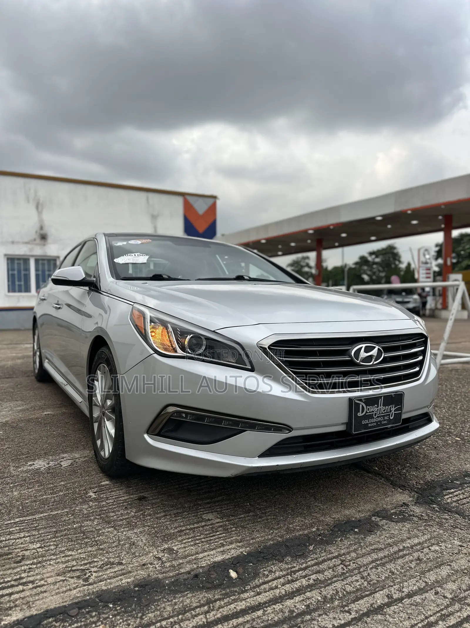 Hyundai Sonata Limited 4dr Sedan (2.4L 4cyl 6A) 2015 Silver