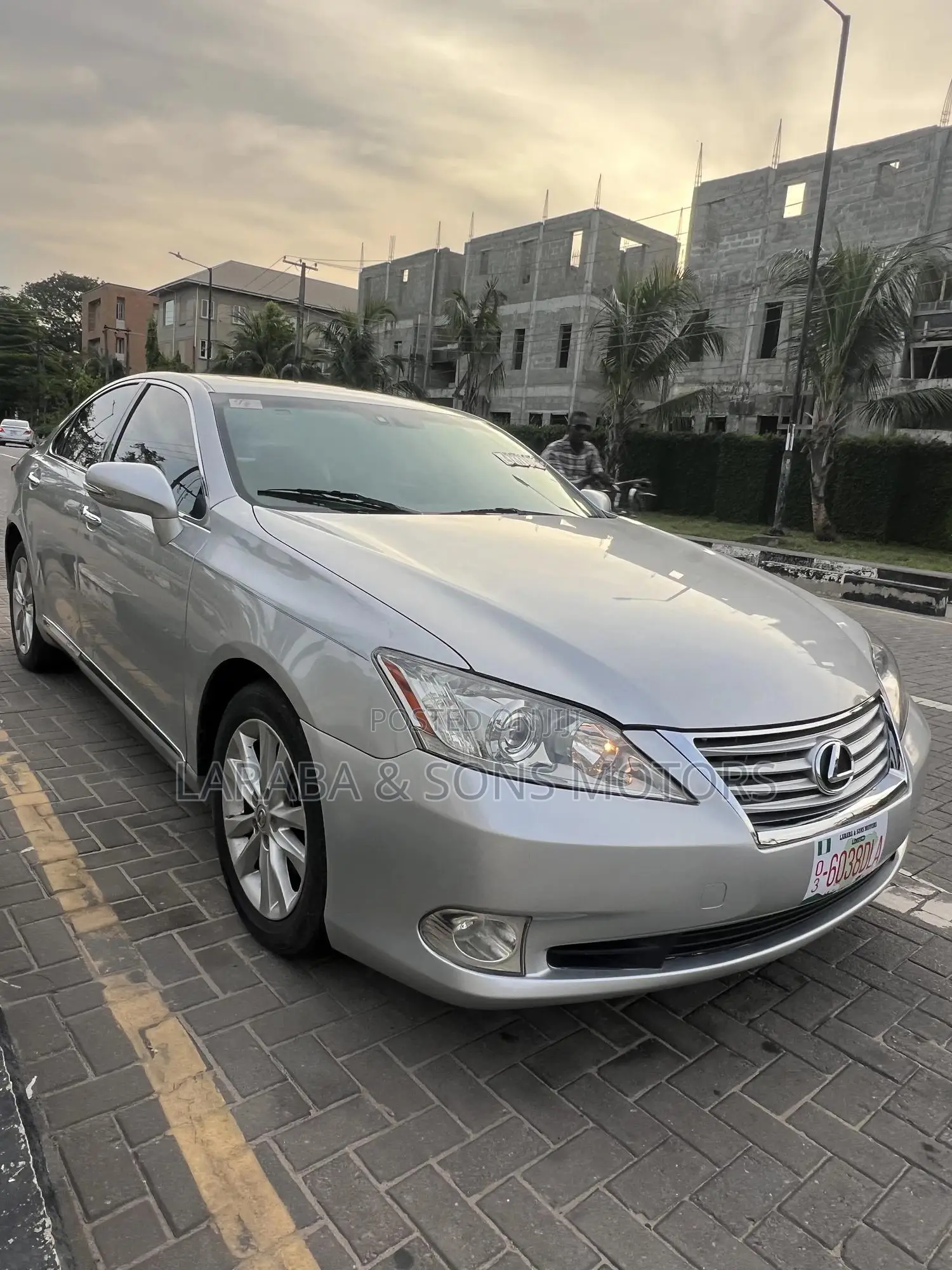 Lexus ES 350 2011 Silver