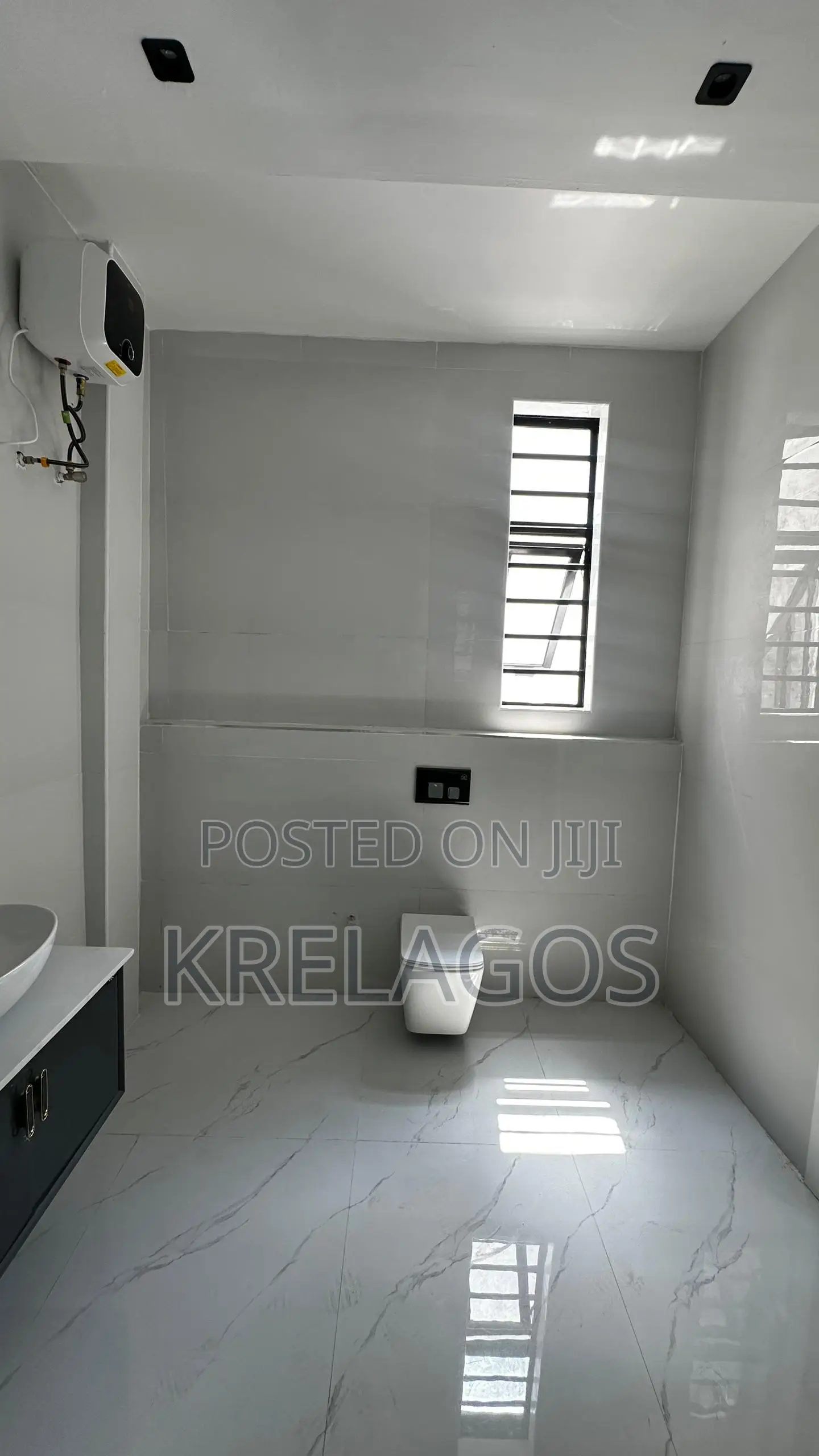 5bdrm Duplex in Lekki Phase 1 for sale