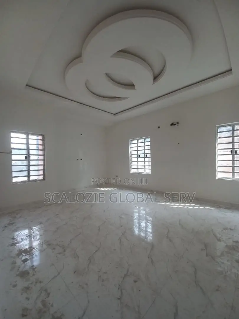 7bdrm Duplex in Naf Harmony Estate for sale
