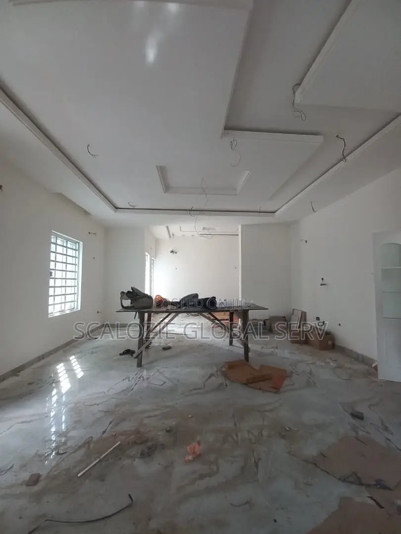 7bdrm Duplex in Naf Harmony Estate for sale