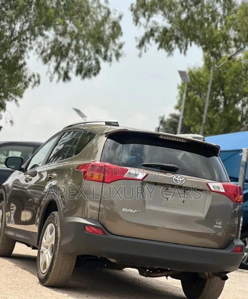 Toyota RAV4 2015 Brown