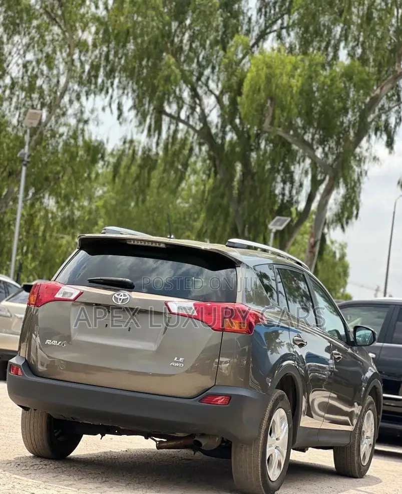 Toyota RAV4 2015 Brown