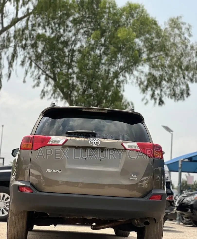 Toyota RAV4 2015 Brown