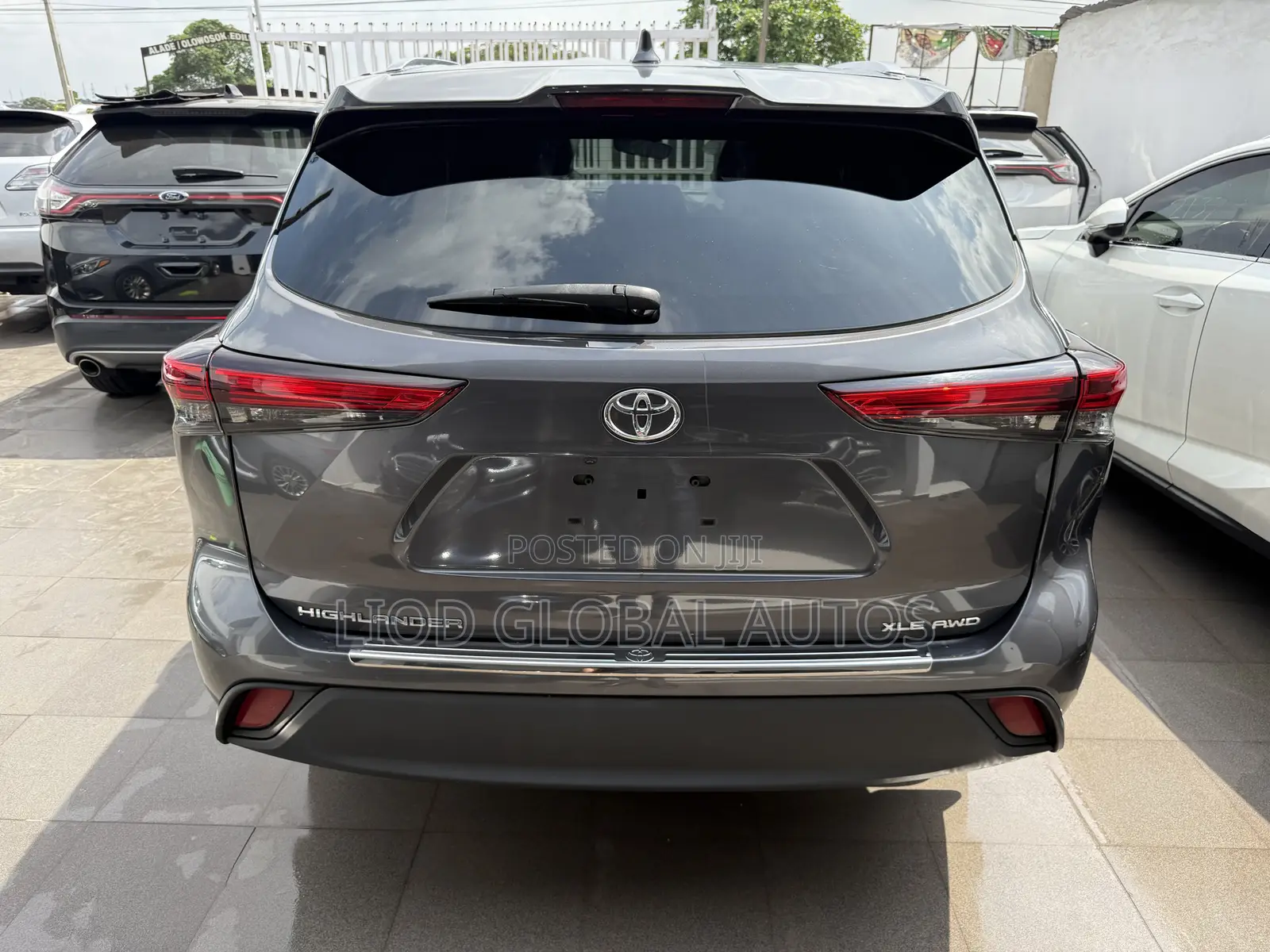 Toyota Highlander XLE AWD 2020 Gray