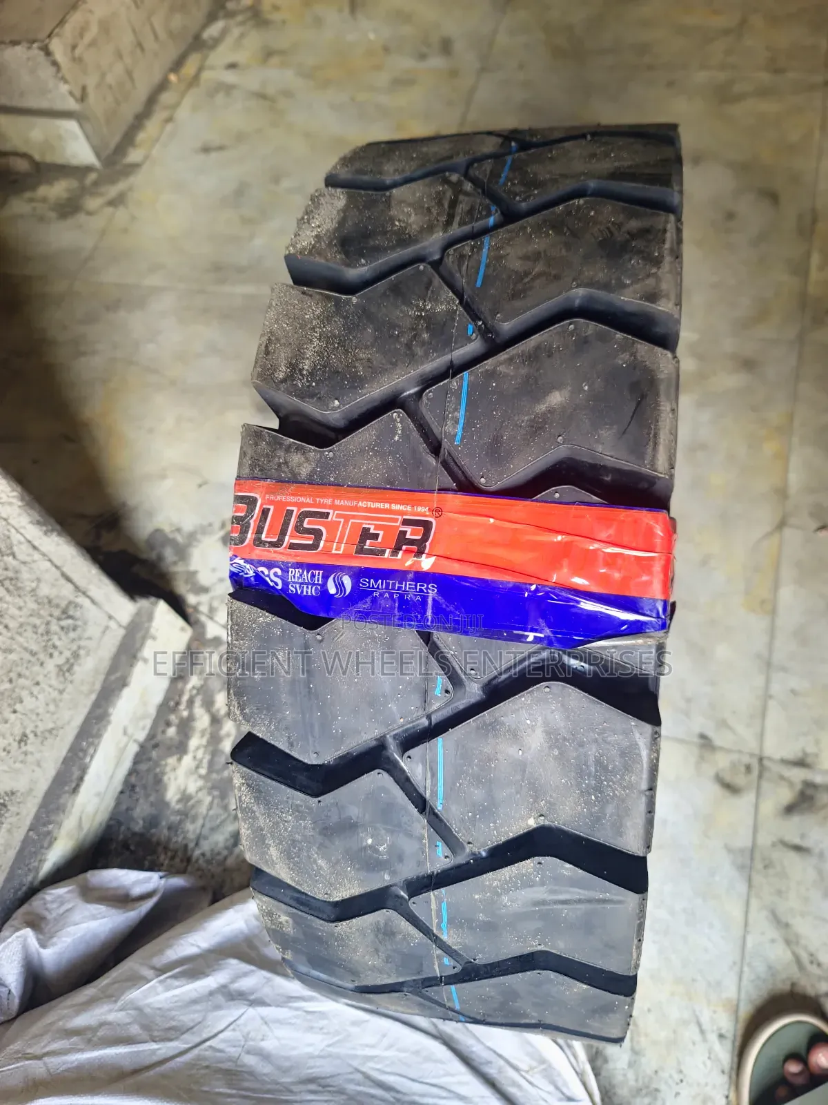 28x9(8.15)-15 Forklift Tube Tyre