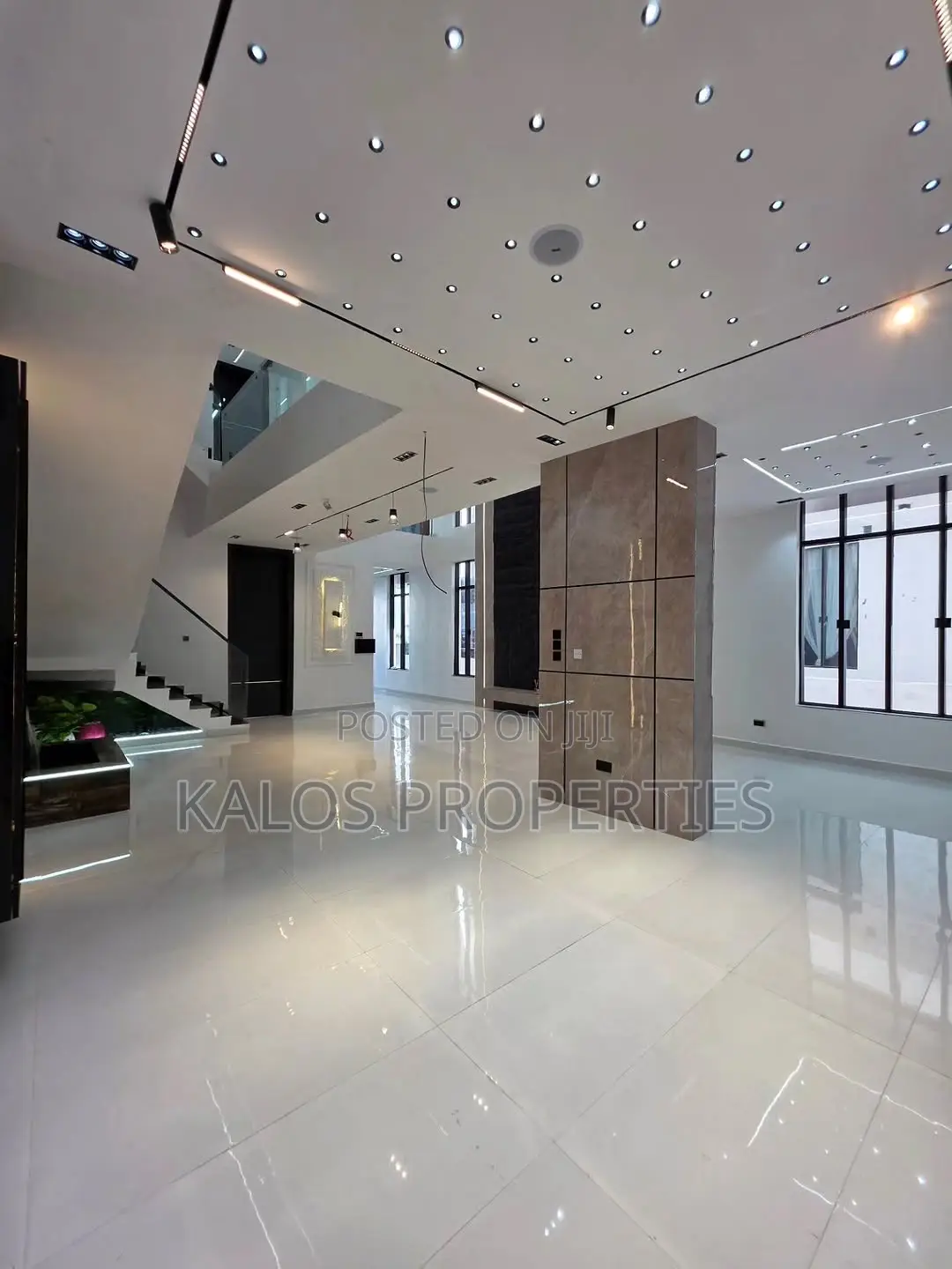 6bdrm Duplex in Chevron Lekki Lagos for sale