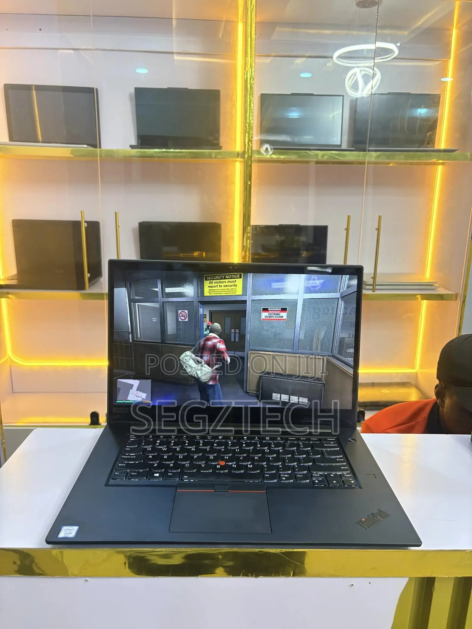 Laptop Lenovo ThinkPad P1 Gen 3 16GB Intel Xeon SSD 256GB
