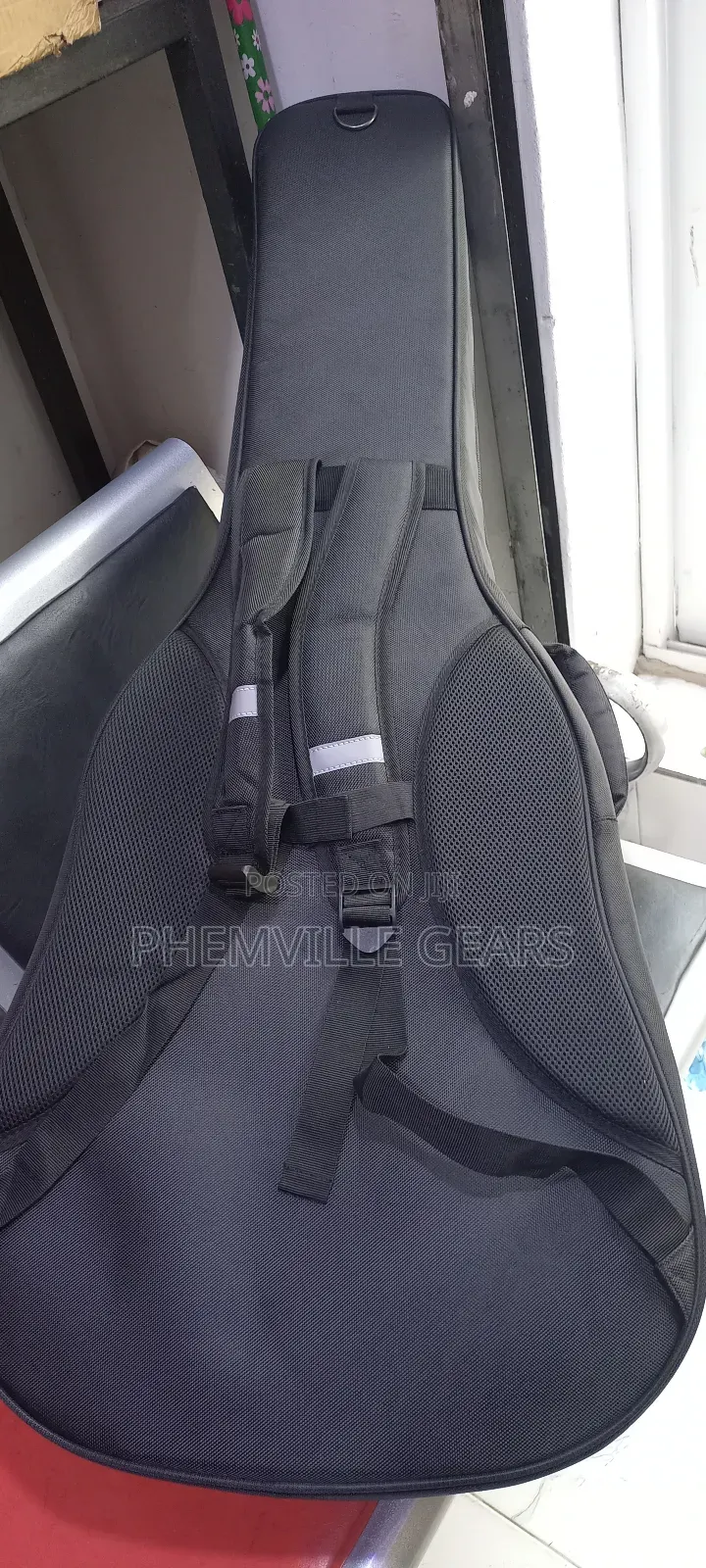 Well Paded Luxars Acoustic Guitar Bag
