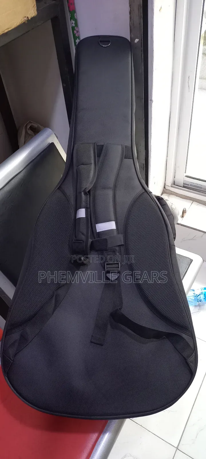 Well Paded Luxars Acoustic Guitar Bag