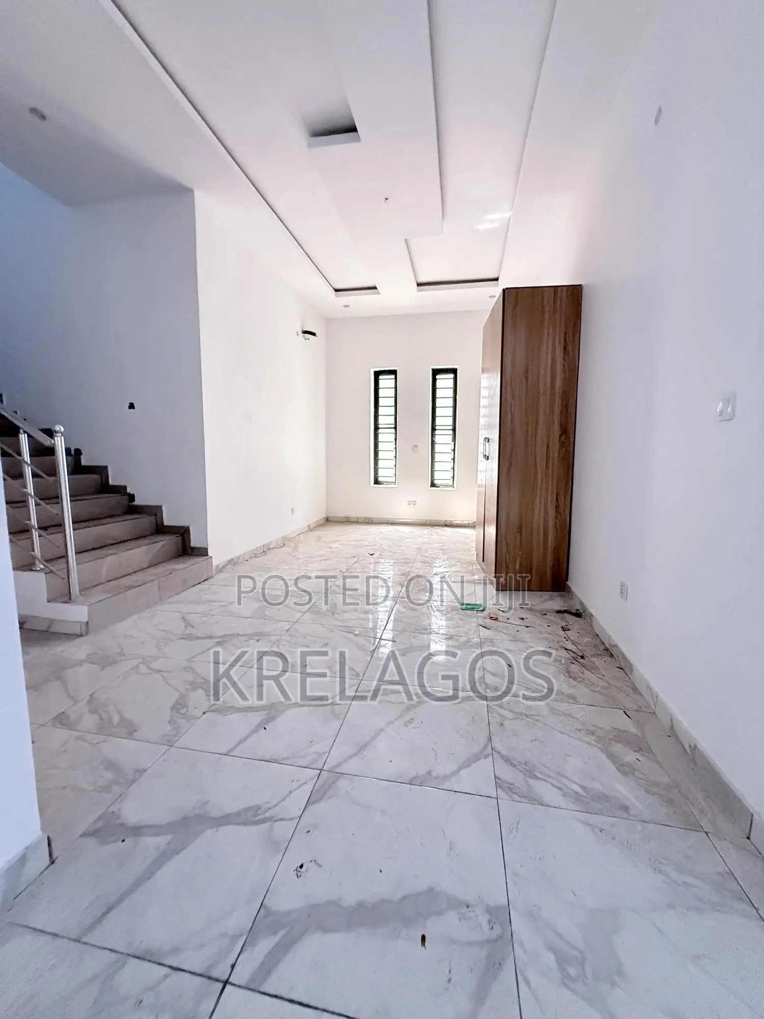 5bdrm Duplex in Royal Garden, Off Lekki-Epe Expressway for sale