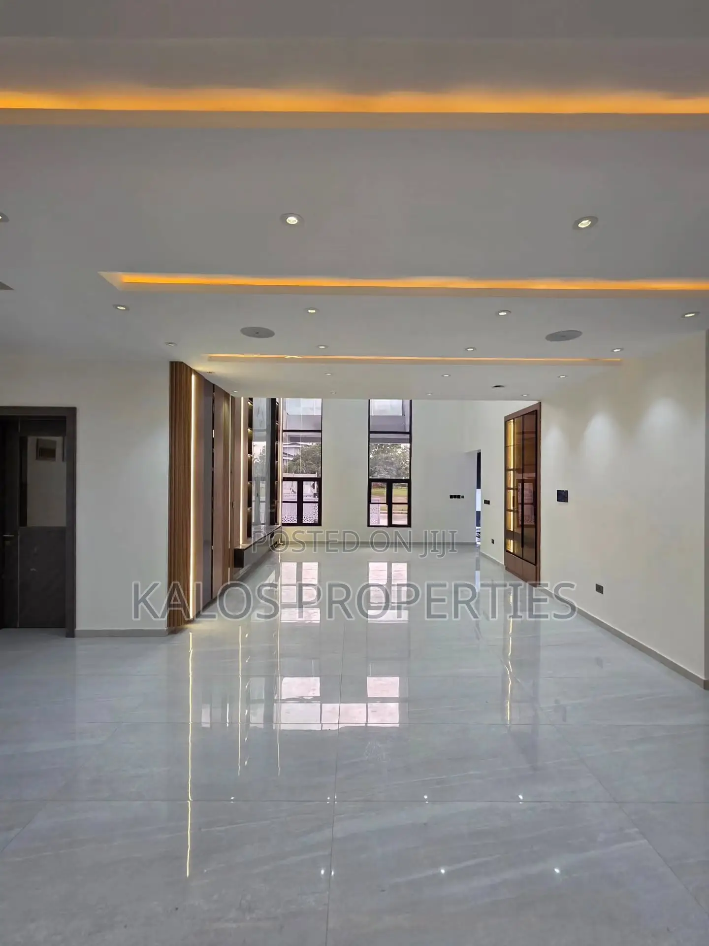 5bdrm Duplex in Riyal Garden Estate, Ajiwe for sale