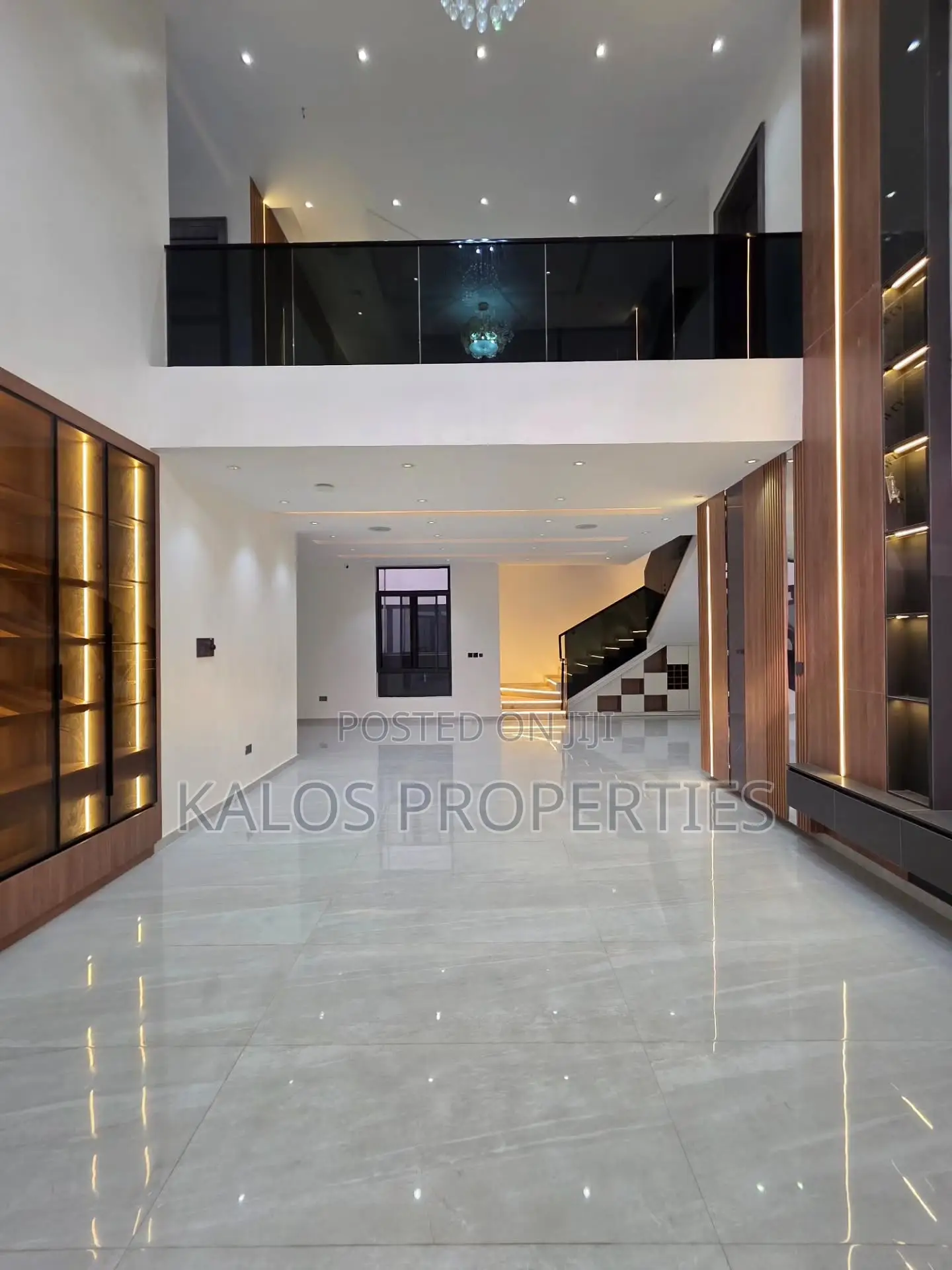 5bdrm Duplex in Riyal Garden Estate, Ajiwe for sale