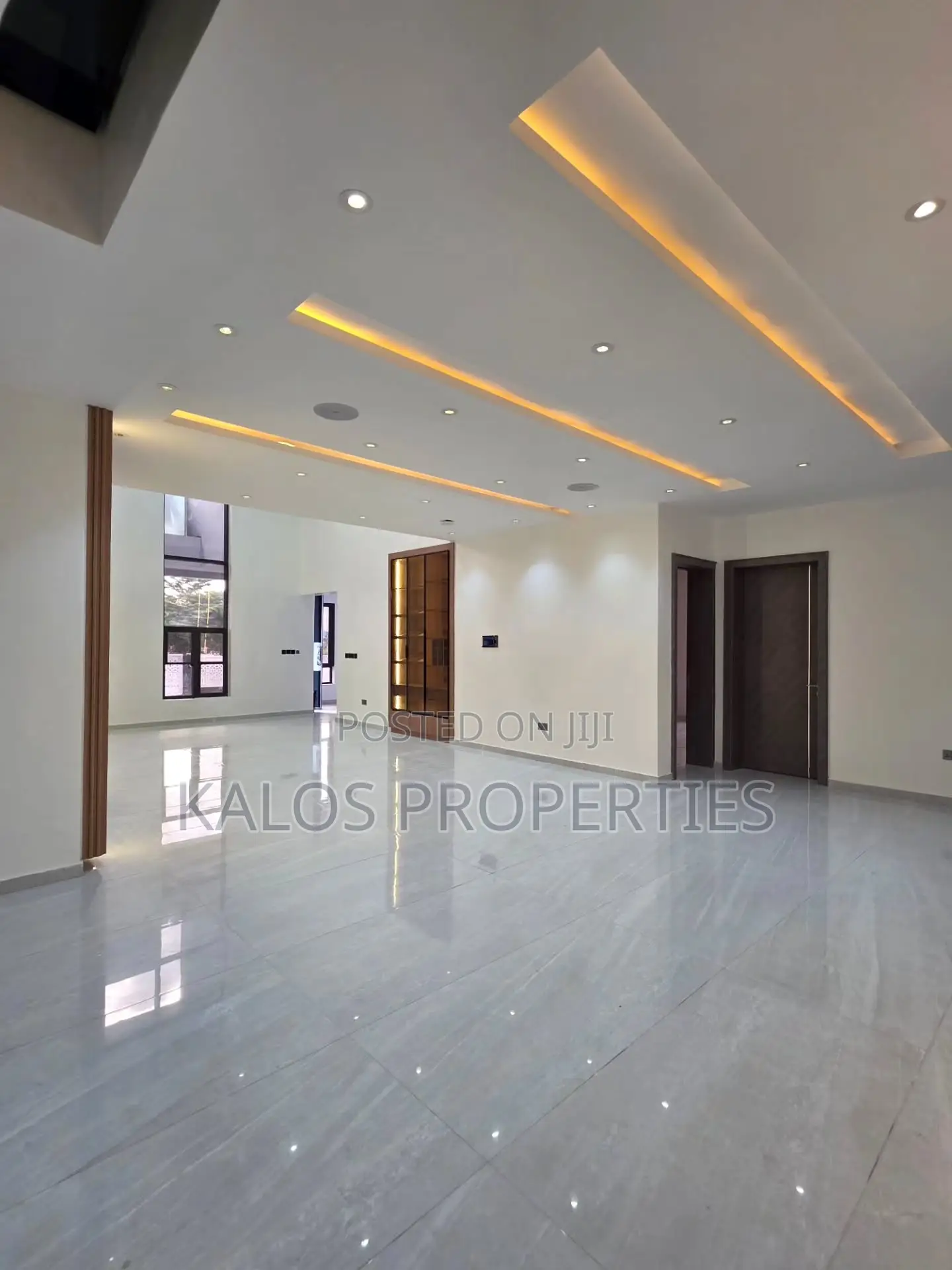 5bdrm Duplex in Riyal Garden Estate, Ajiwe for sale