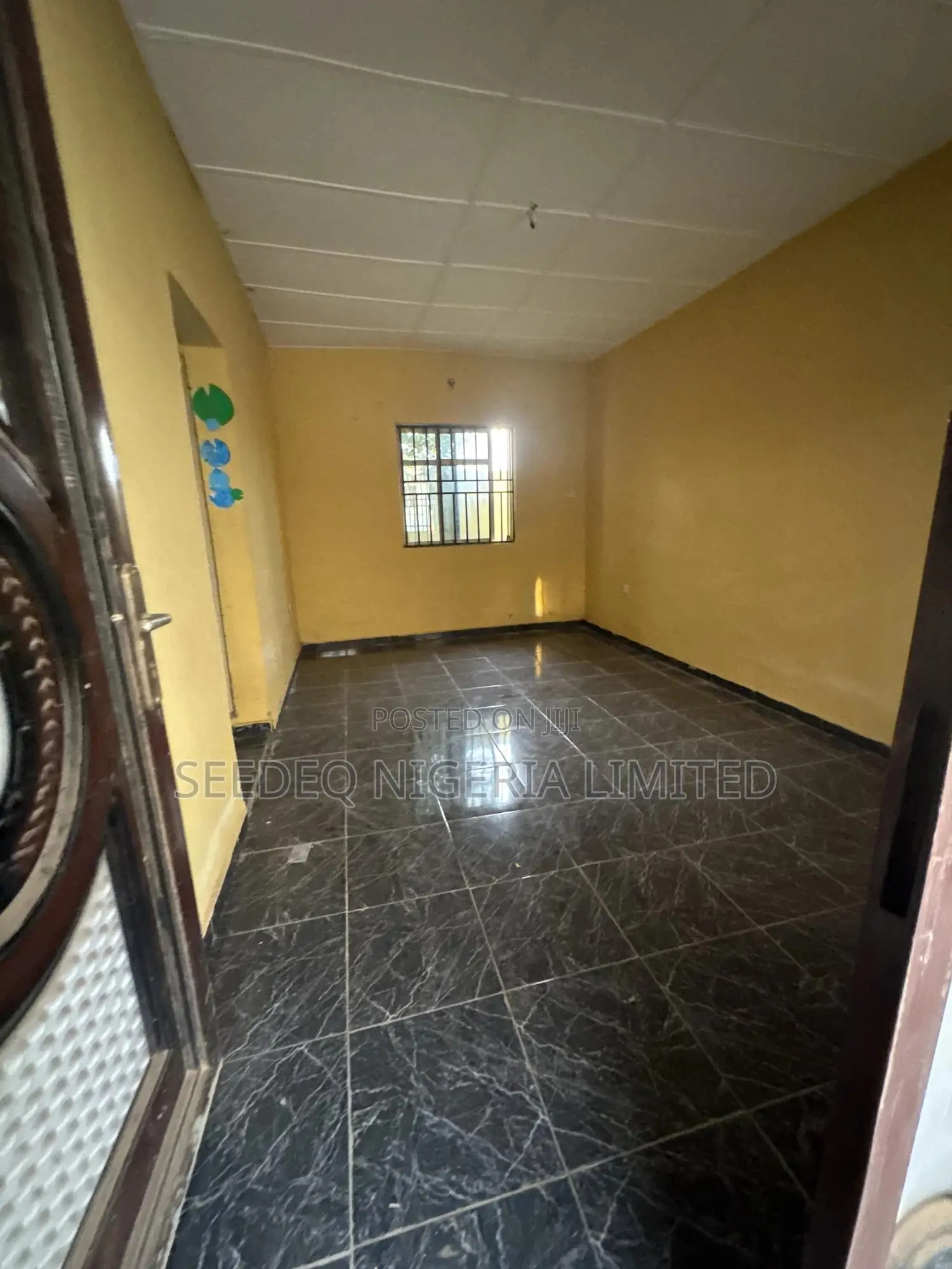 1bdrm Block of Flats in Adekunle Awonuga, Igbogbo for rent