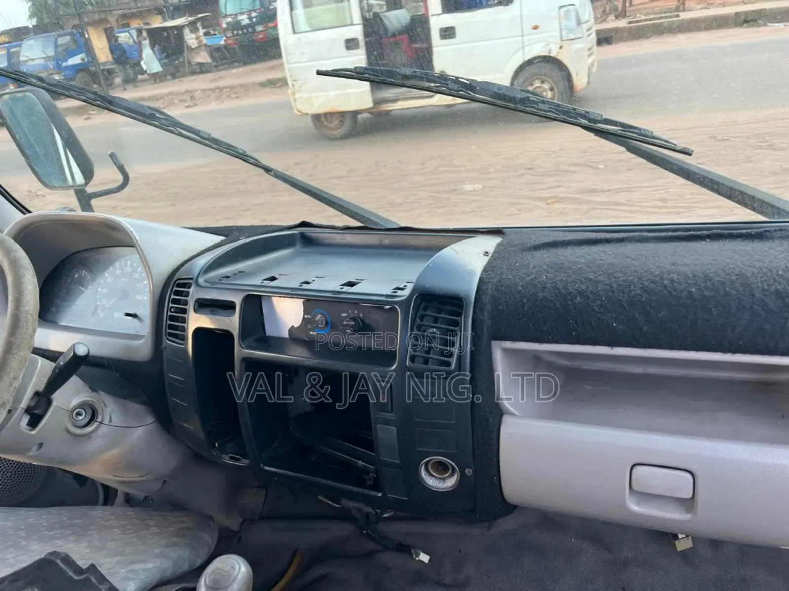 Toyota Dyna 150 With 4 Tyres - Foreign Use