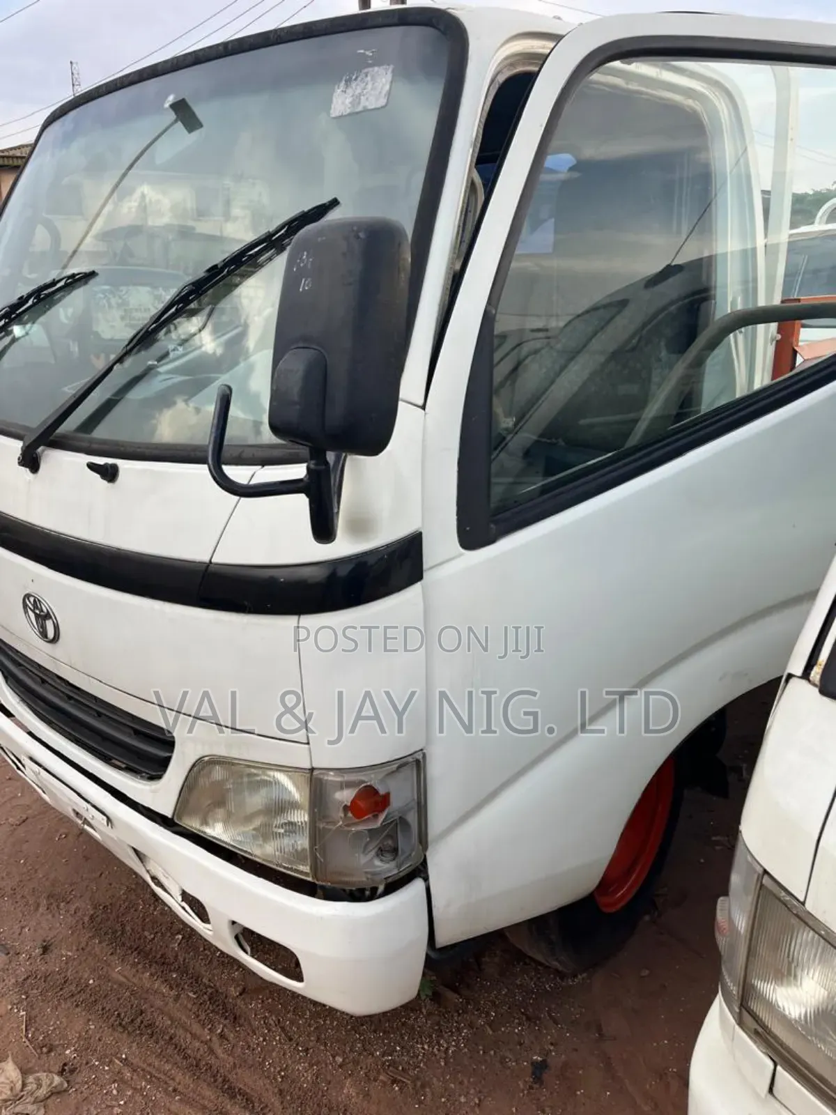 Toyota Dyna 150 With 4 Tyres - Foreign Use