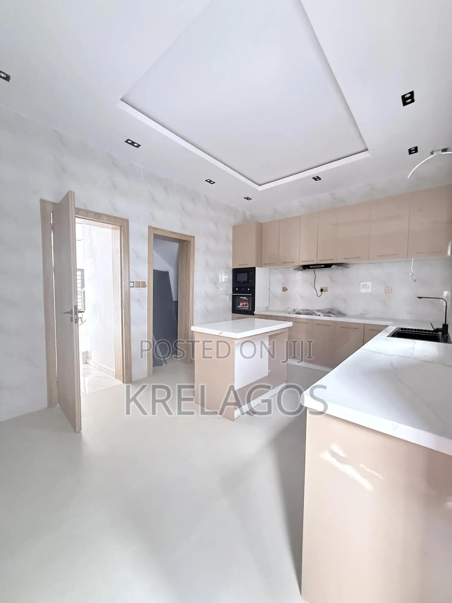 4bdrm Duplex in Ologolo for sale