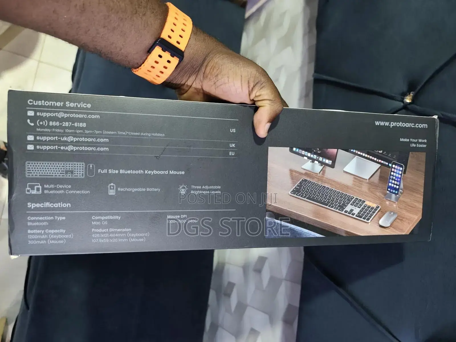 Protoarc Km100 a Bluetooth Keyboard and Mouse Combo