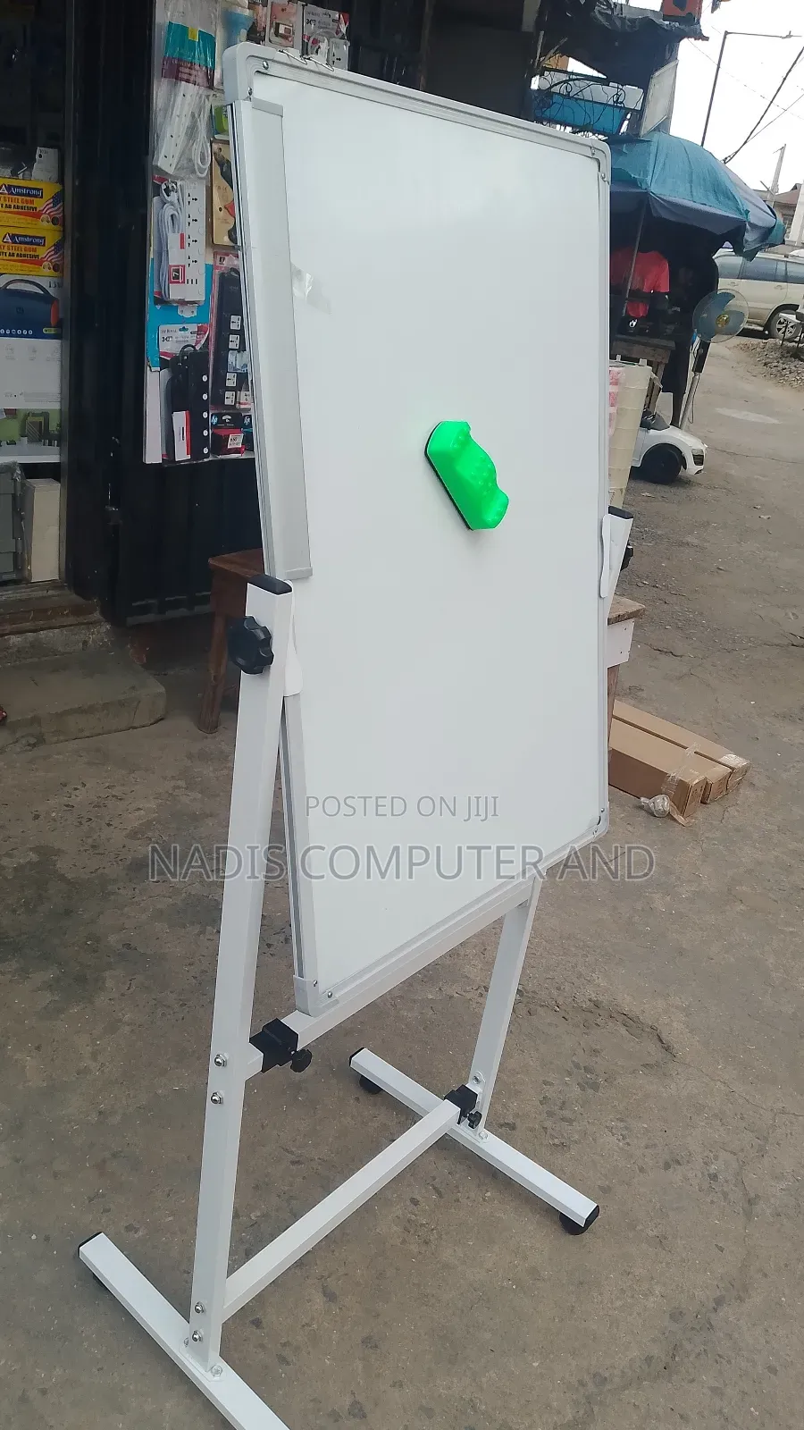 Magnetic White Board And Stand 2/3