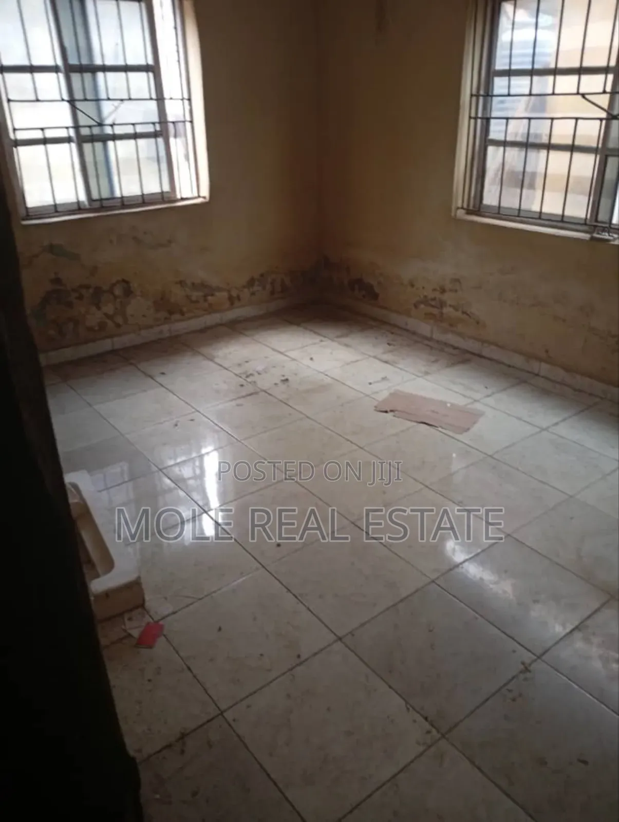 Furnished 5bdrm Duplex in Heritage Estate, Orile-Iganmu for sale