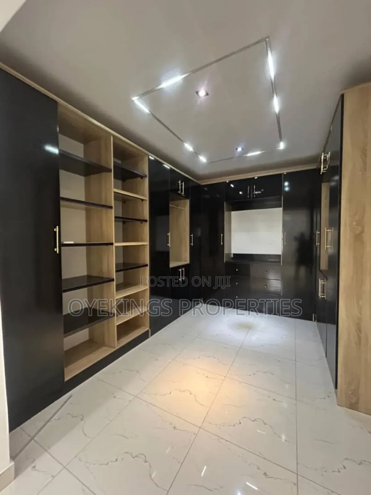 4bdrm Duplex in Victory Garden Akoto, Akala Express for sale