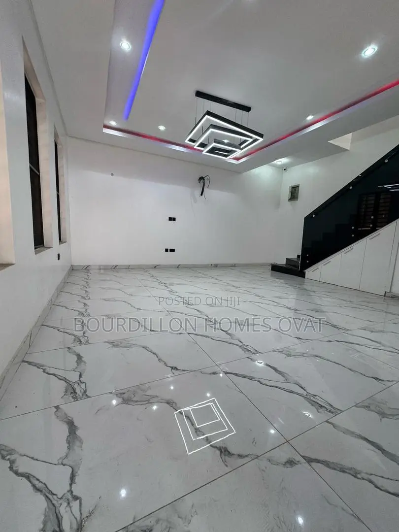 4bdrm House in Ikate Lekki Lagos for sale