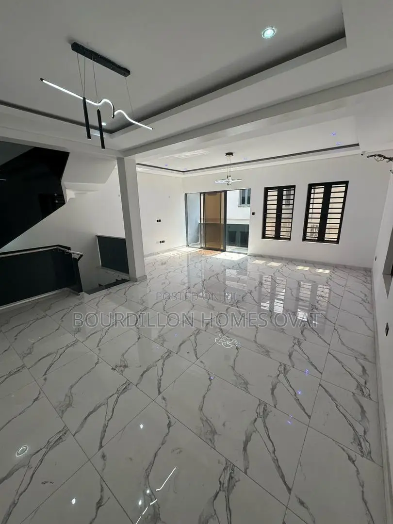 4bdrm House in Ikate Lekki Lagos for sale