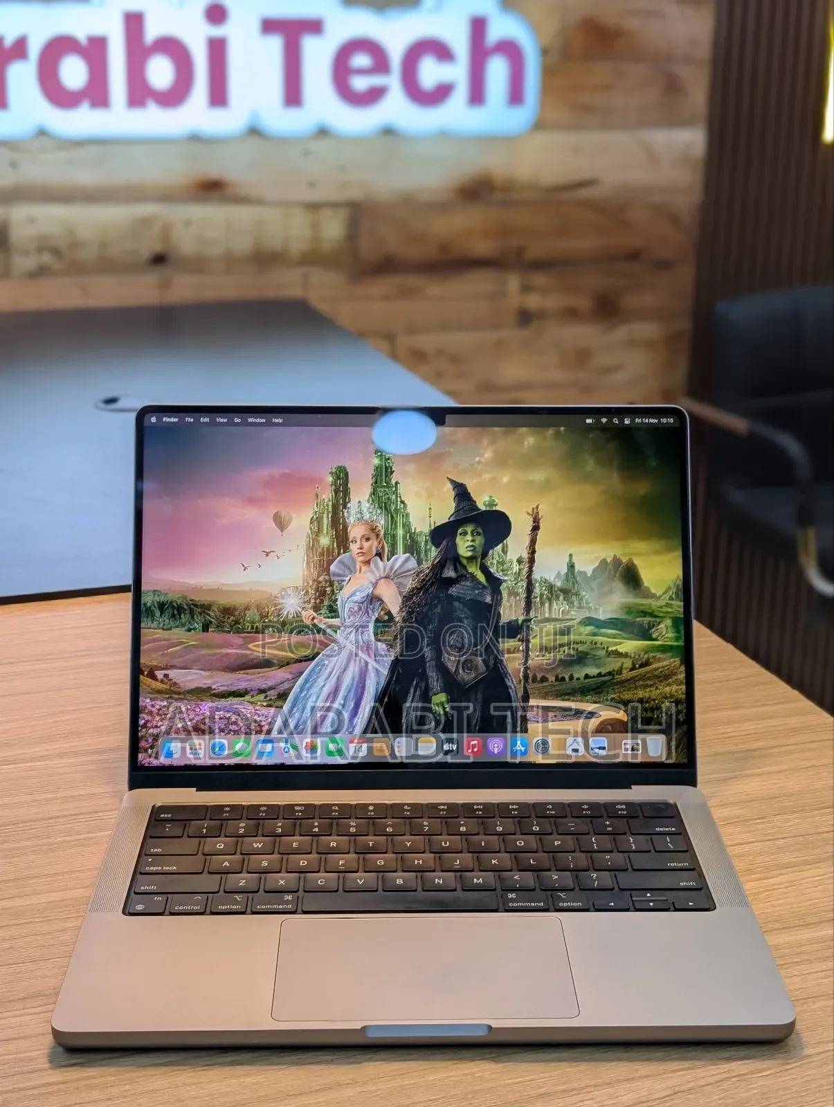 Laptop Apple MacBook Pro 2021 M1 16GB Intel Core I9 SSD 512GB