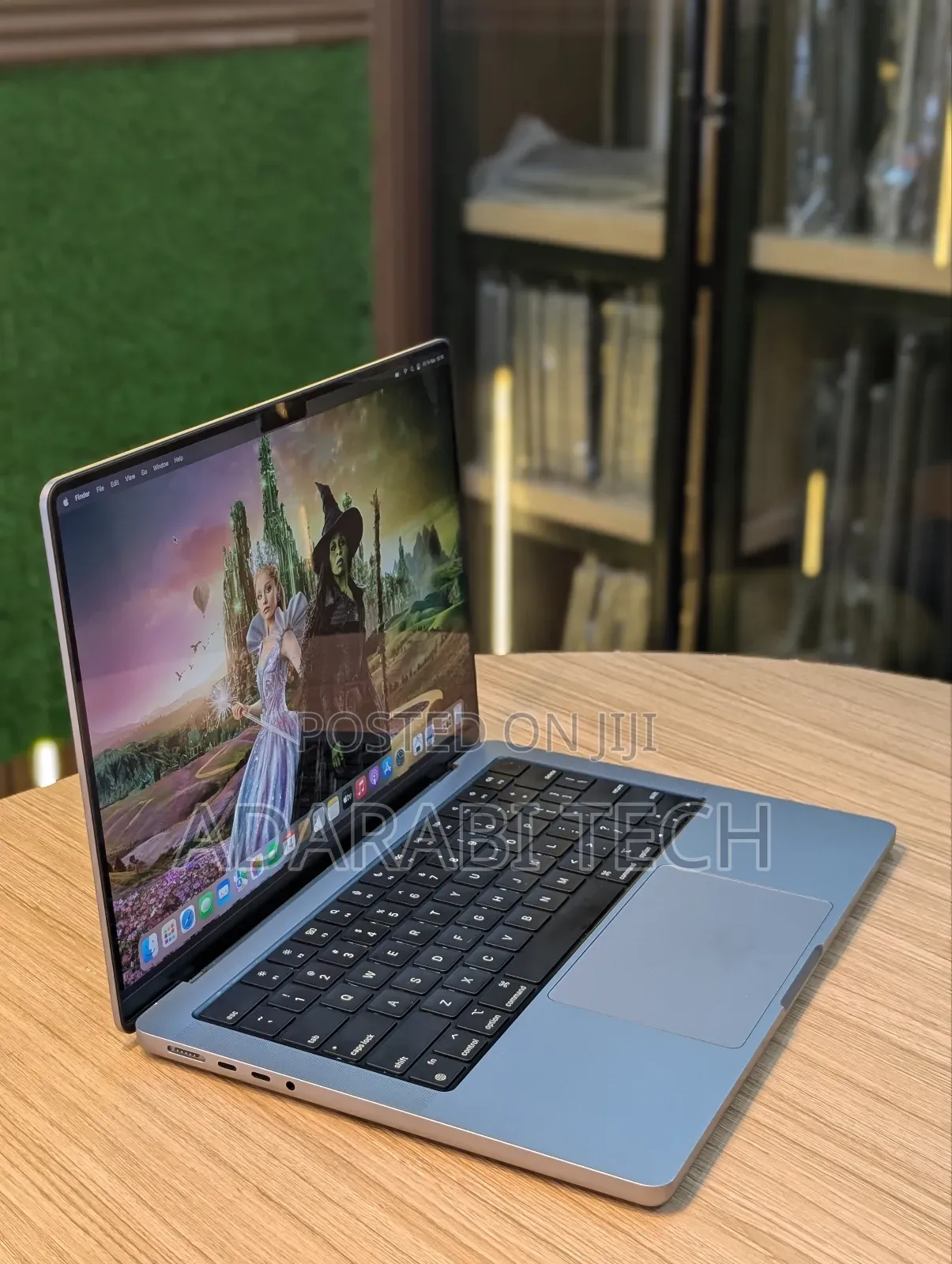 Laptop Apple MacBook Pro 2021 M1 16GB Intel Core I9 SSD 512GB