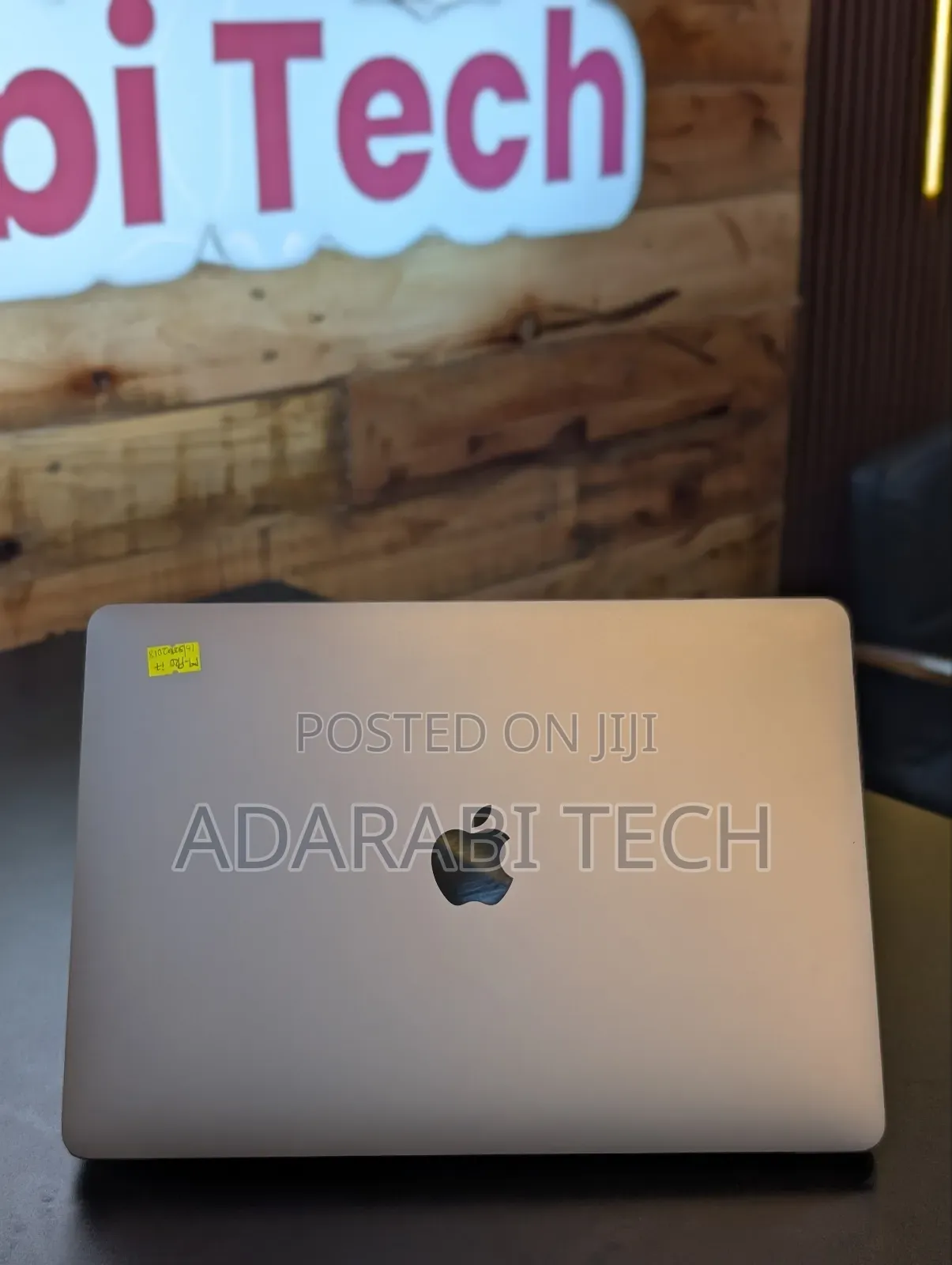 Laptop Apple MacBook Pro 2018 16GB Intel Core I7 SSD 512GB