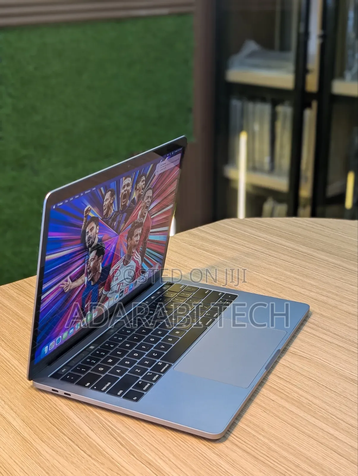Laptop Apple MacBook Pro 2018 16GB Intel Core I7 SSD 512GB