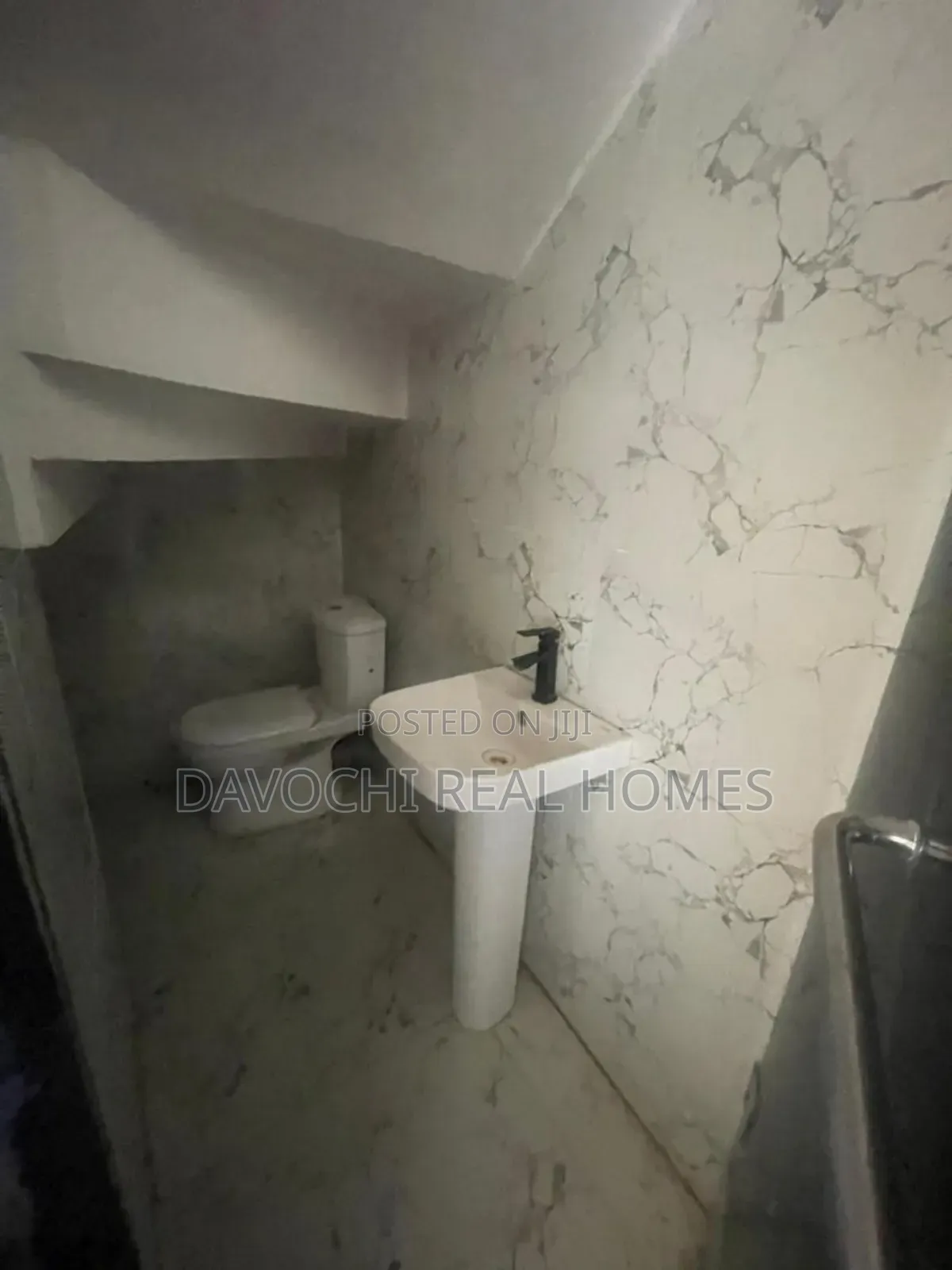 1bdrm Duplex in Ikota Villa Estate, Lekki for rent