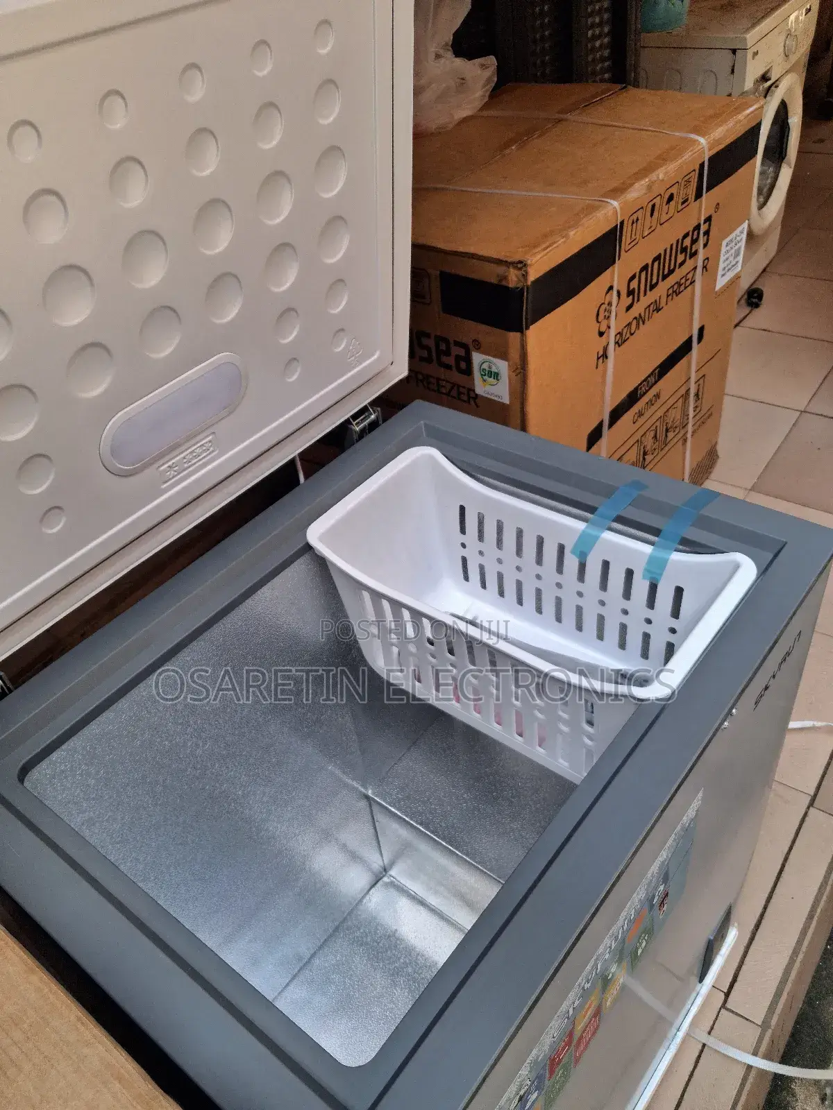 Skyrun Deep Freezer 145 Litre With One Year Warranty Very Durable
