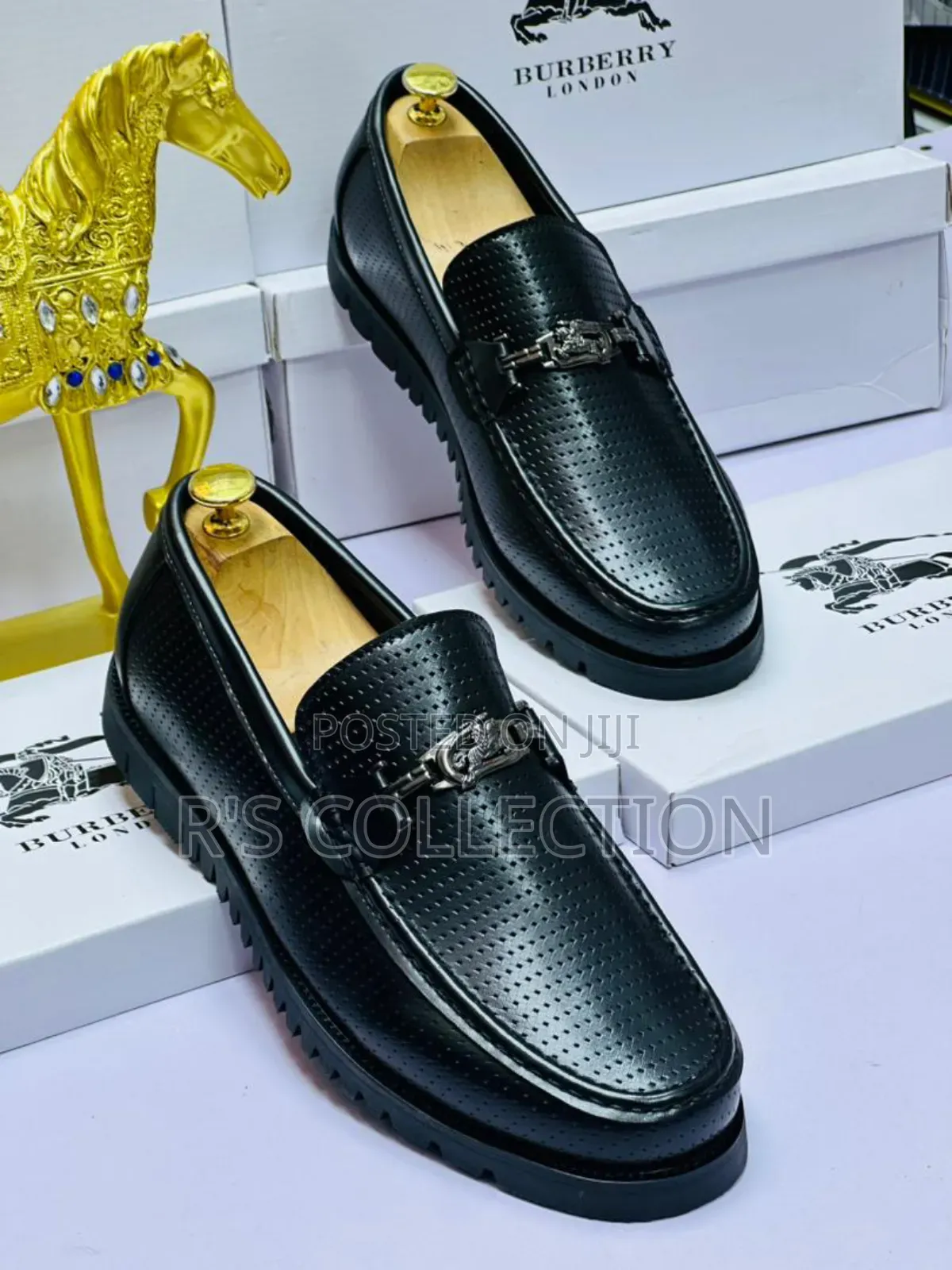 Burberry Men Corporate Shoes