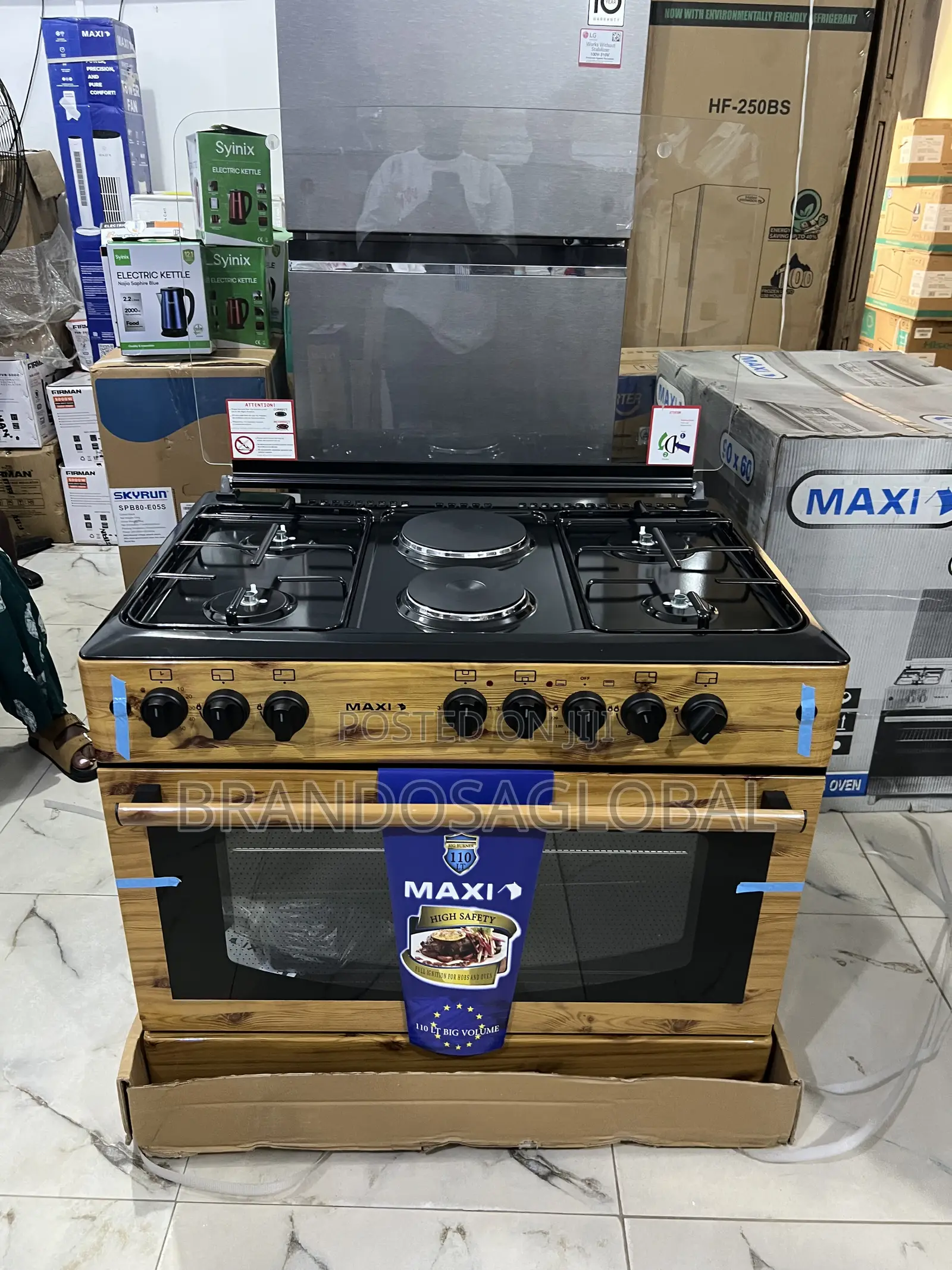 Maxi Wood Finish F9e42g2 Heavy-Duty 4 Gas 2 Electric Cooker