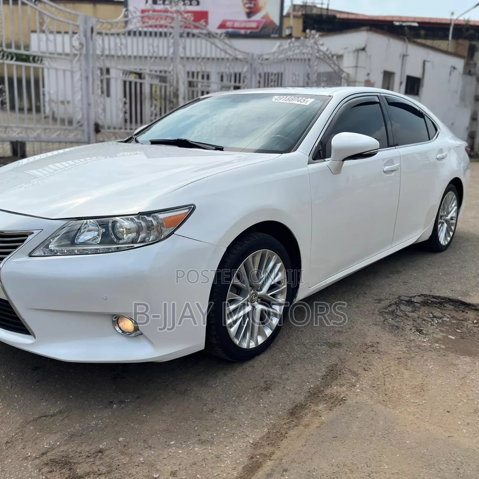 Lexus ES 350 FWD 2014 White