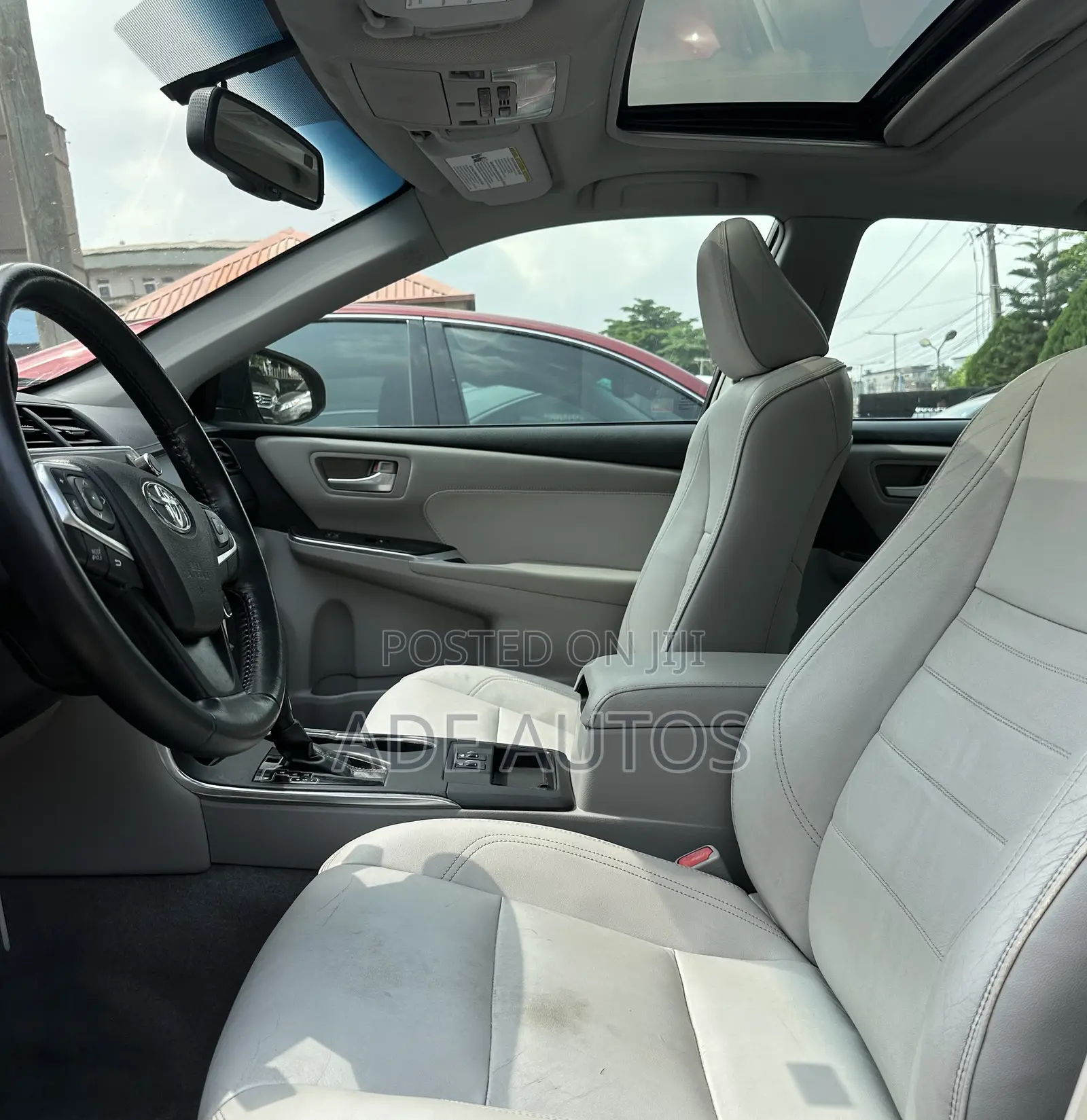 Toyota Camry XLE 4dr Sedan (2.5L 4cyl 6A) 2015 Red