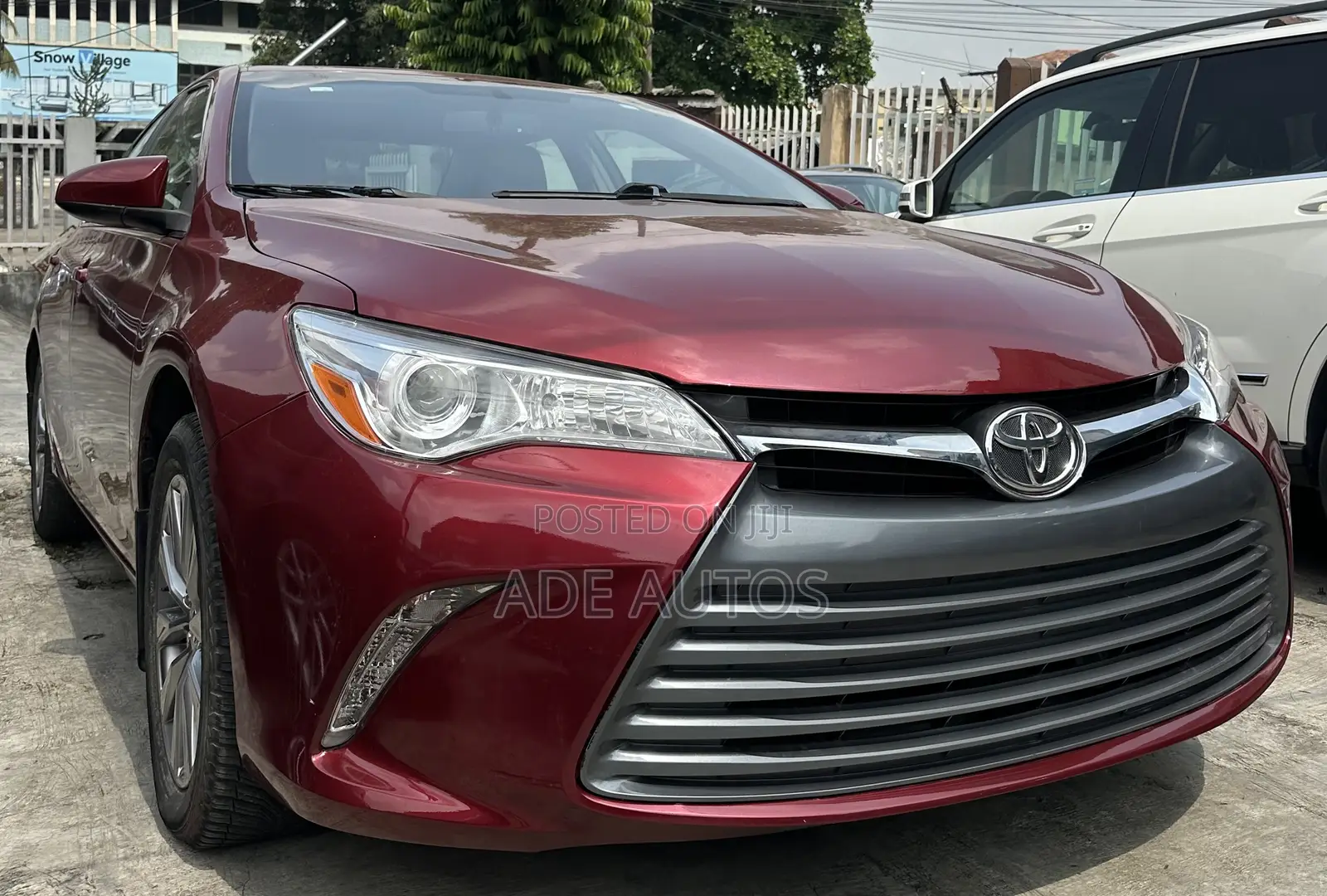 Toyota Camry XLE 4dr Sedan (2.5L 4cyl 6A) 2015 Red