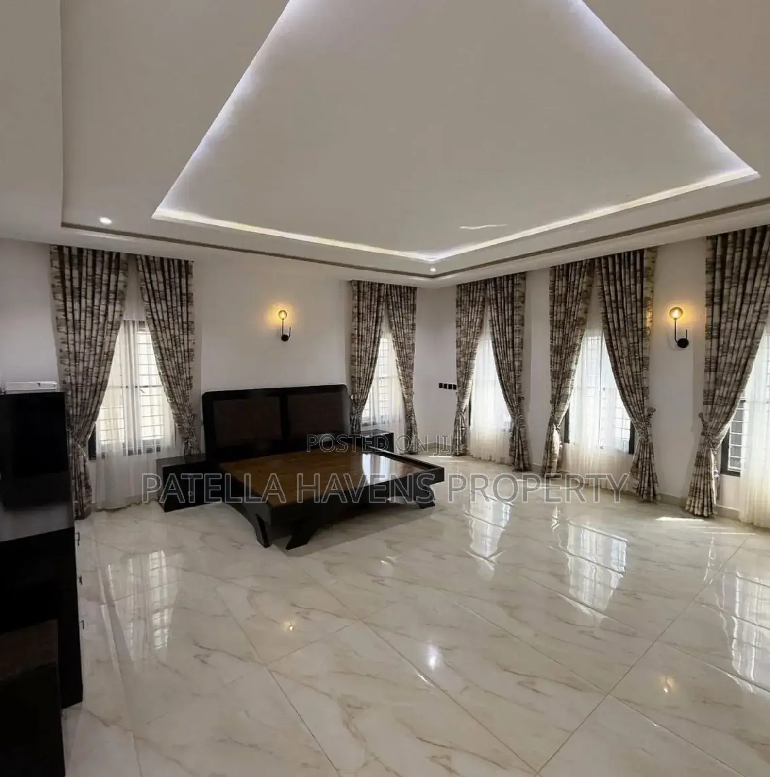 5bdrm Duplex in Asokoro for sale