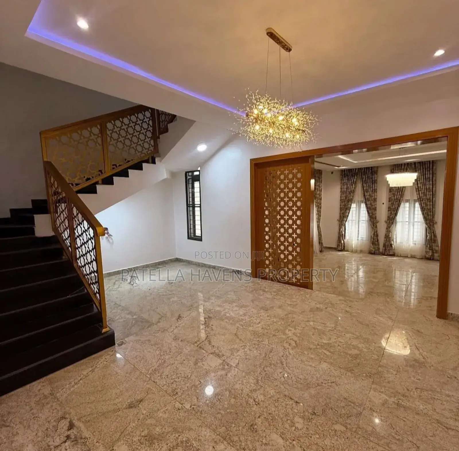 5bdrm Duplex in Asokoro for sale