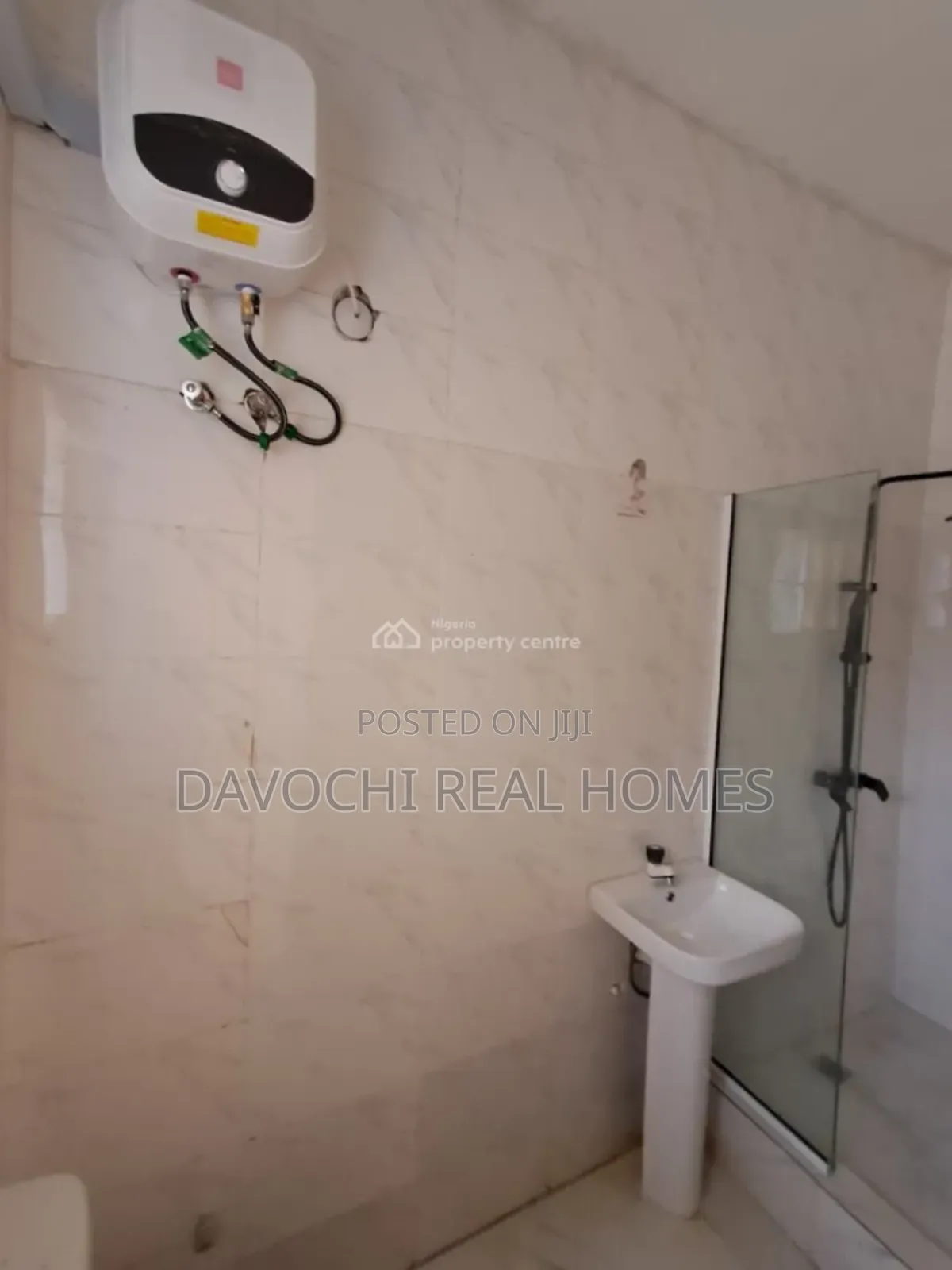 2bdrm Duplex in Ologolo Estate, Lekki for rent