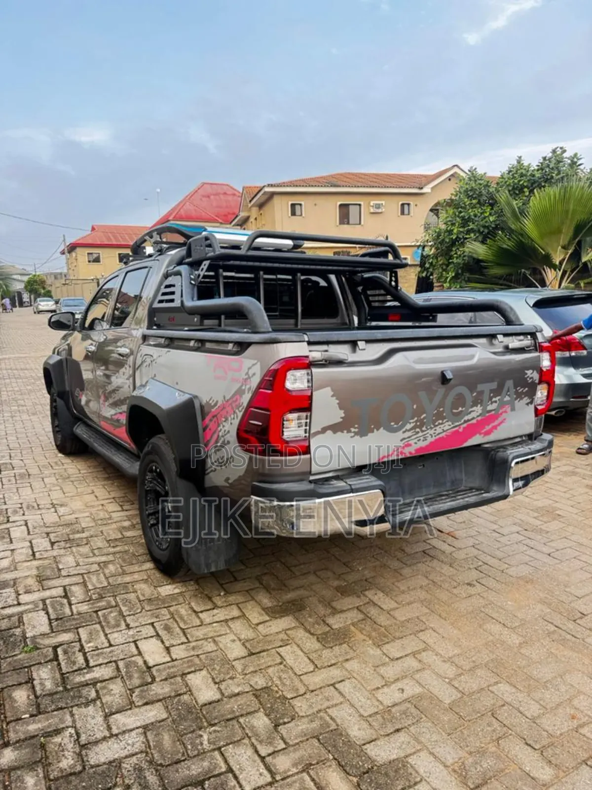 Toyota Hilux SR5 4x4 2017 Gray