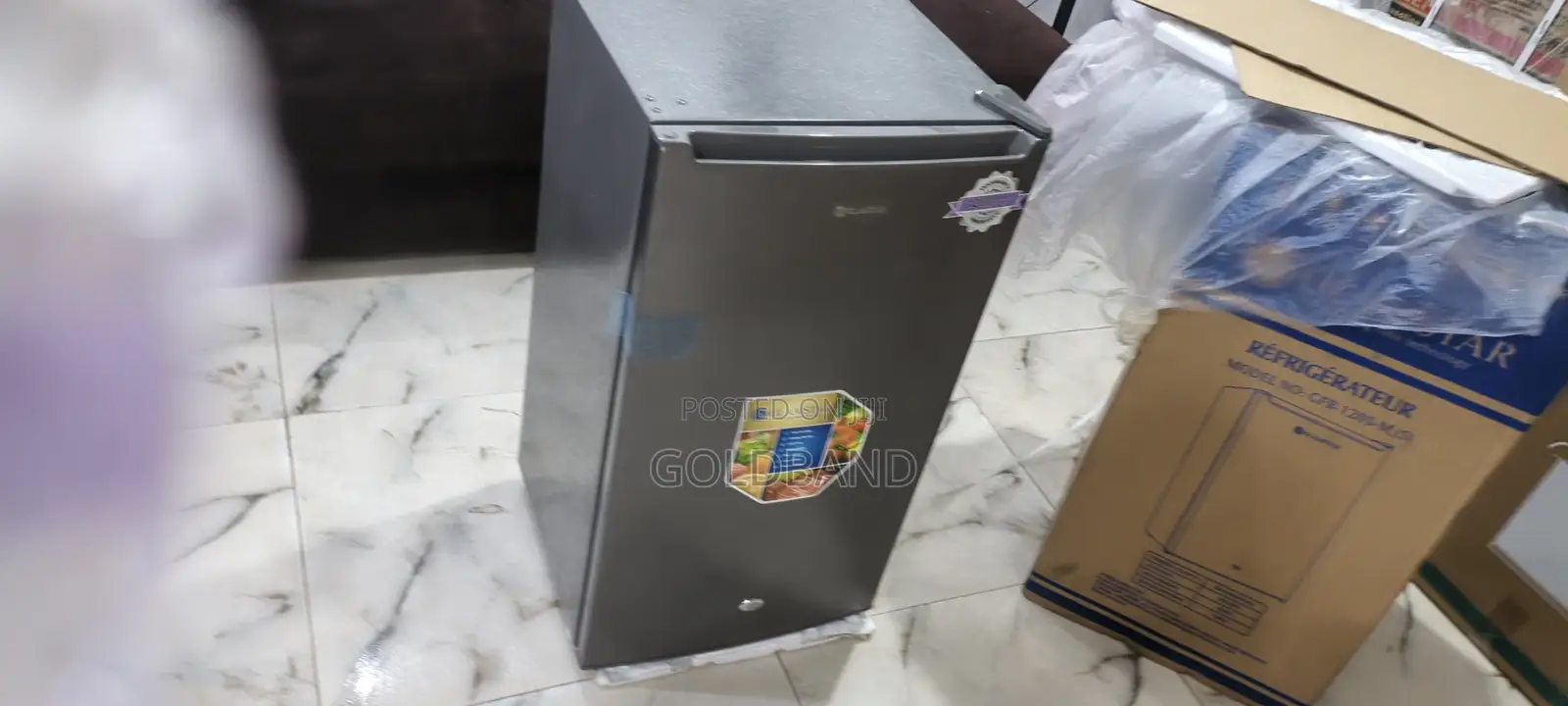 Glamstar 90l Compact Fridge With Top Freezer