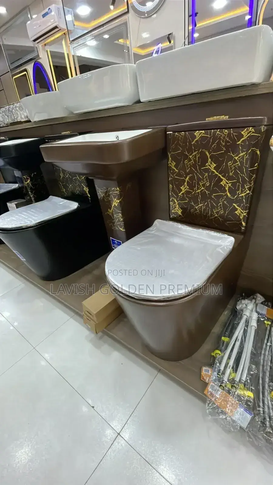 Ivy Marble Brown Water Closet With Basin and Pedestria