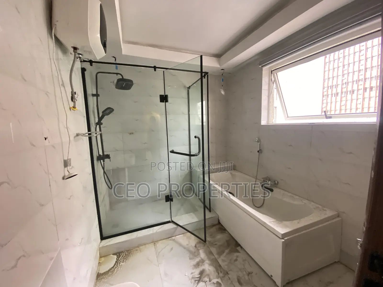 3bdrm Block of Flats in Awolowo Road/Ikoyi for rent