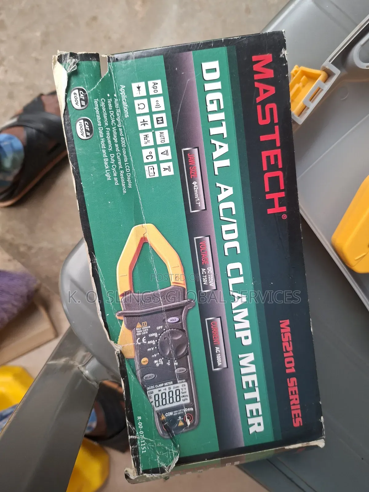 Digital Clamp Meter