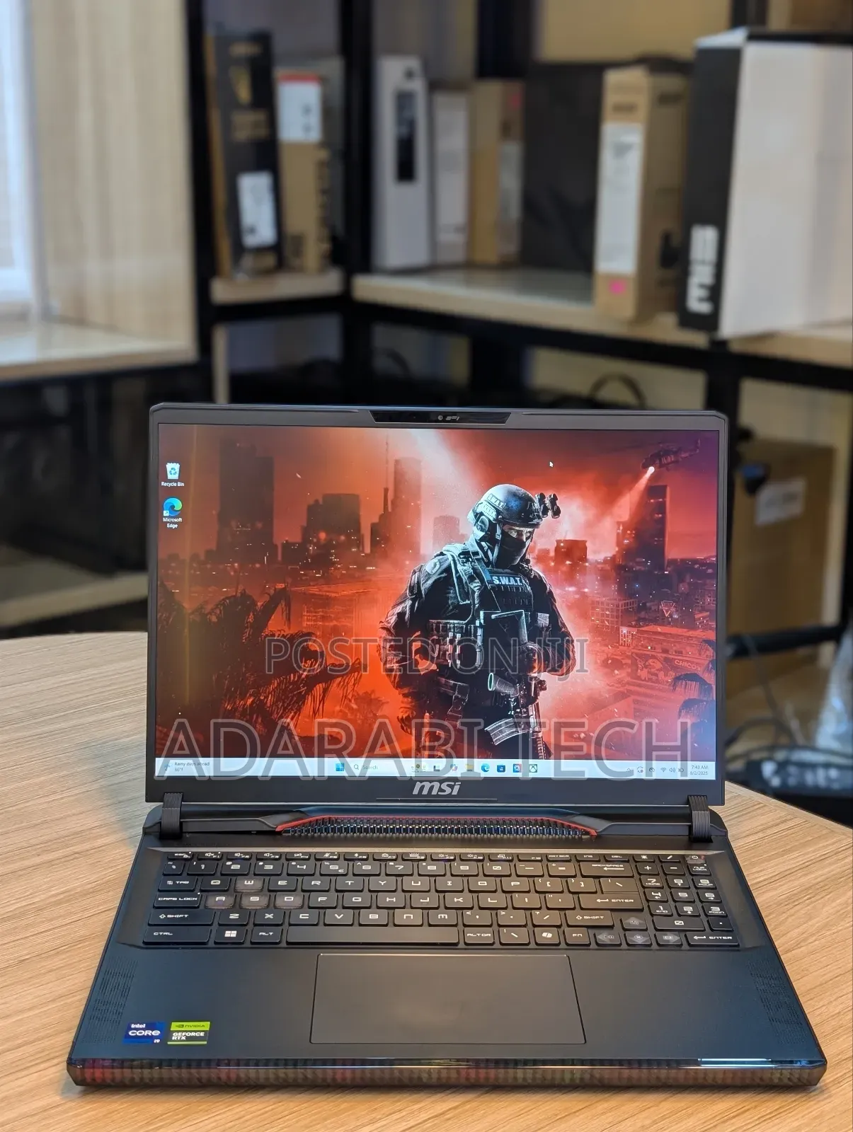 Laptop MSI Raider GE68HX 13vi-202us 32GB Intel Core I9 SSD 1T